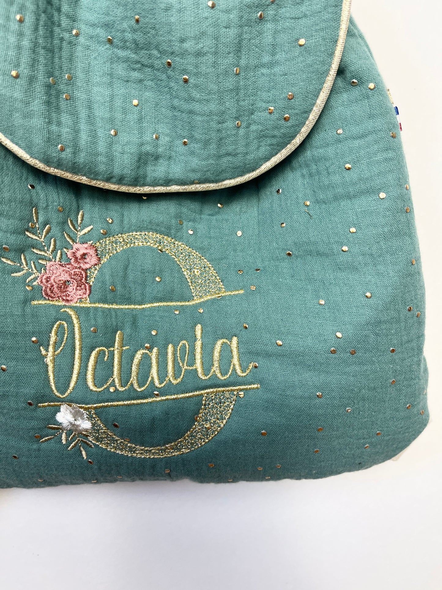 Le sac à dos enfant personnalisé Églantine eucalyptus doré