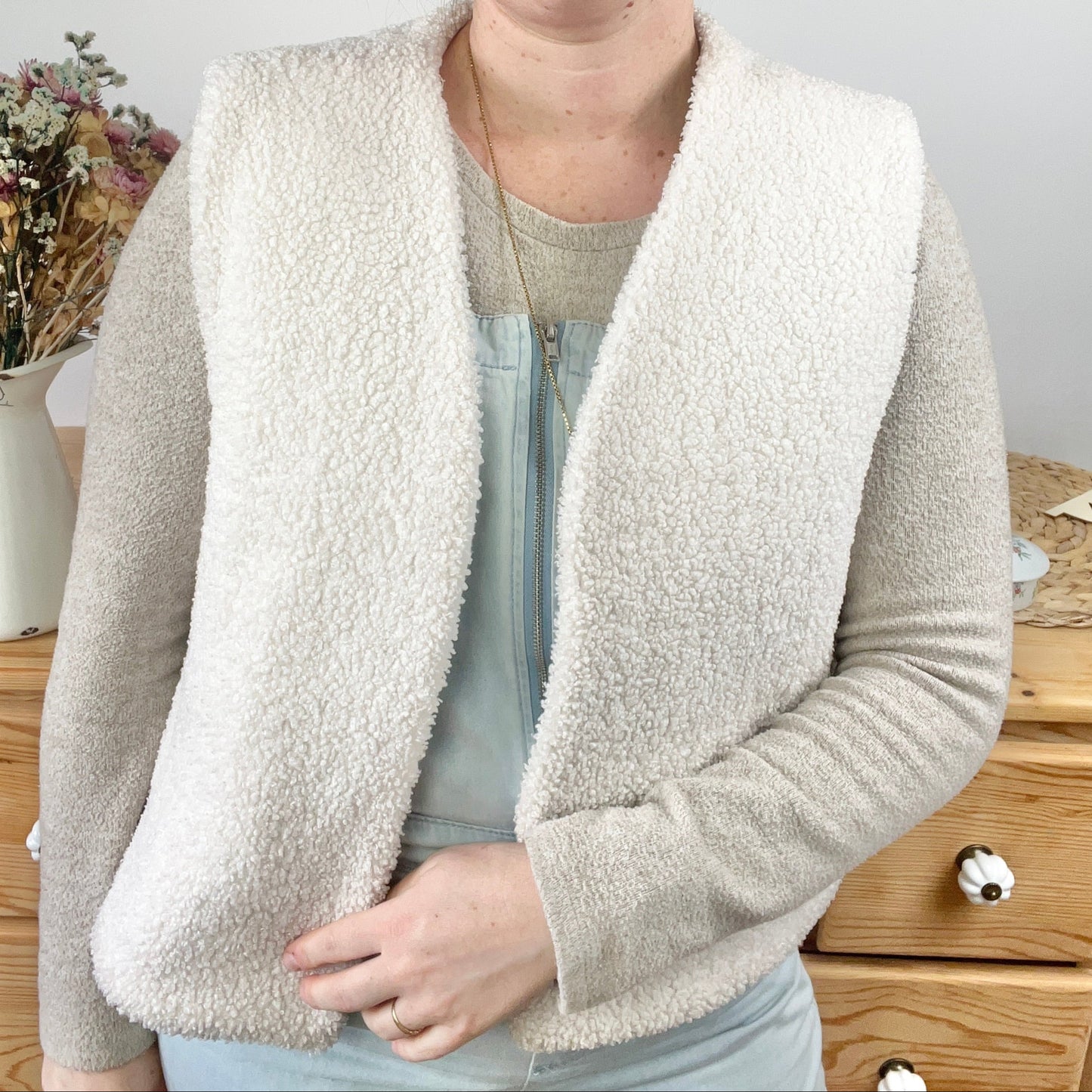 Le gilet Albane adulte velours prune