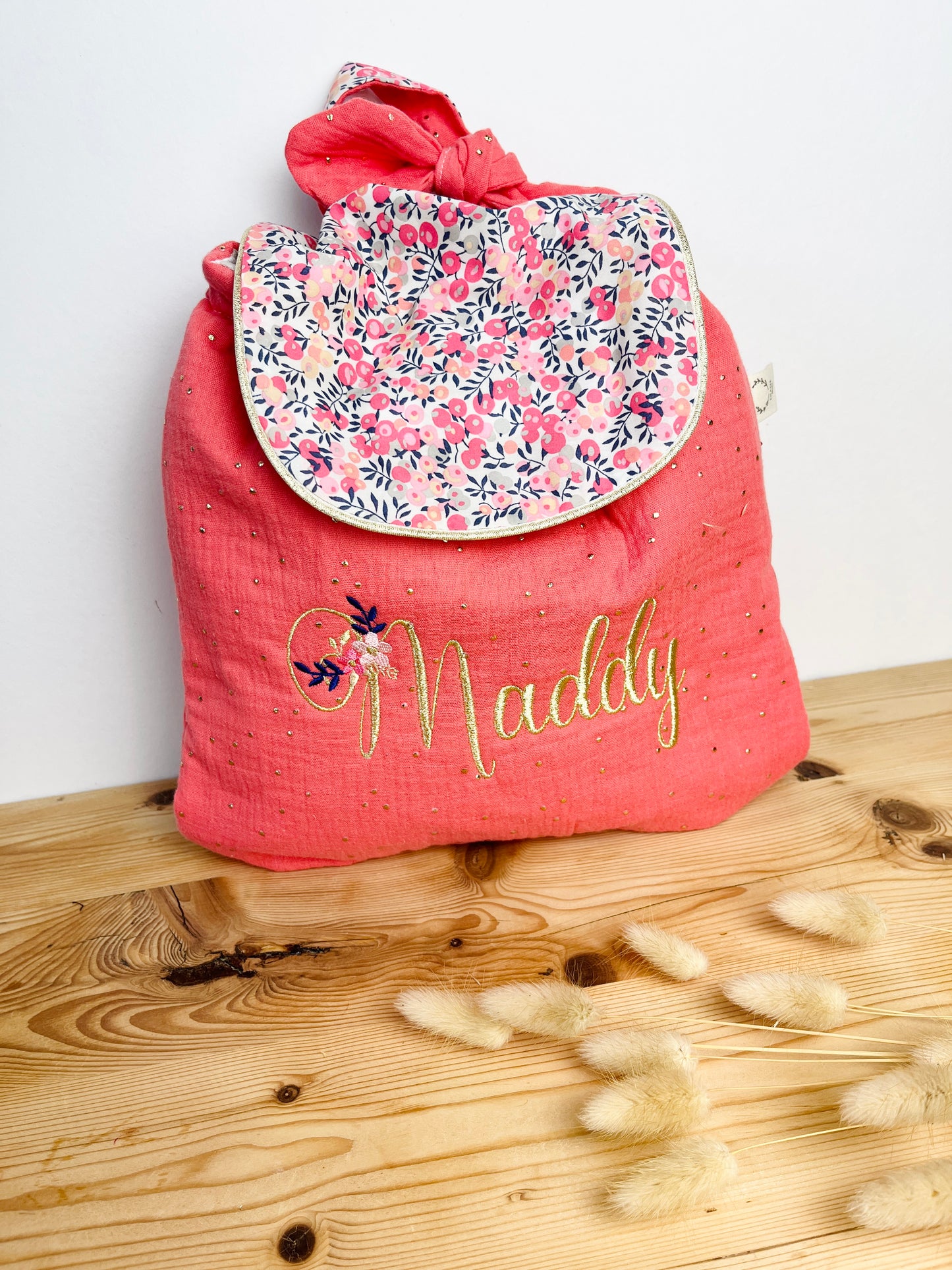 Le sac à dos enfant personnalisé Églantine Liberty of London wiltshire et double gaze corail doré