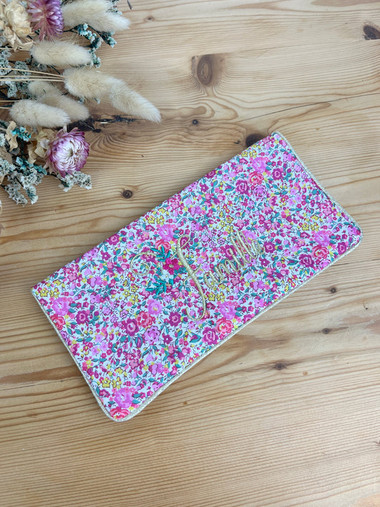 Protège livret de famille brodé modèle Liberty Emma