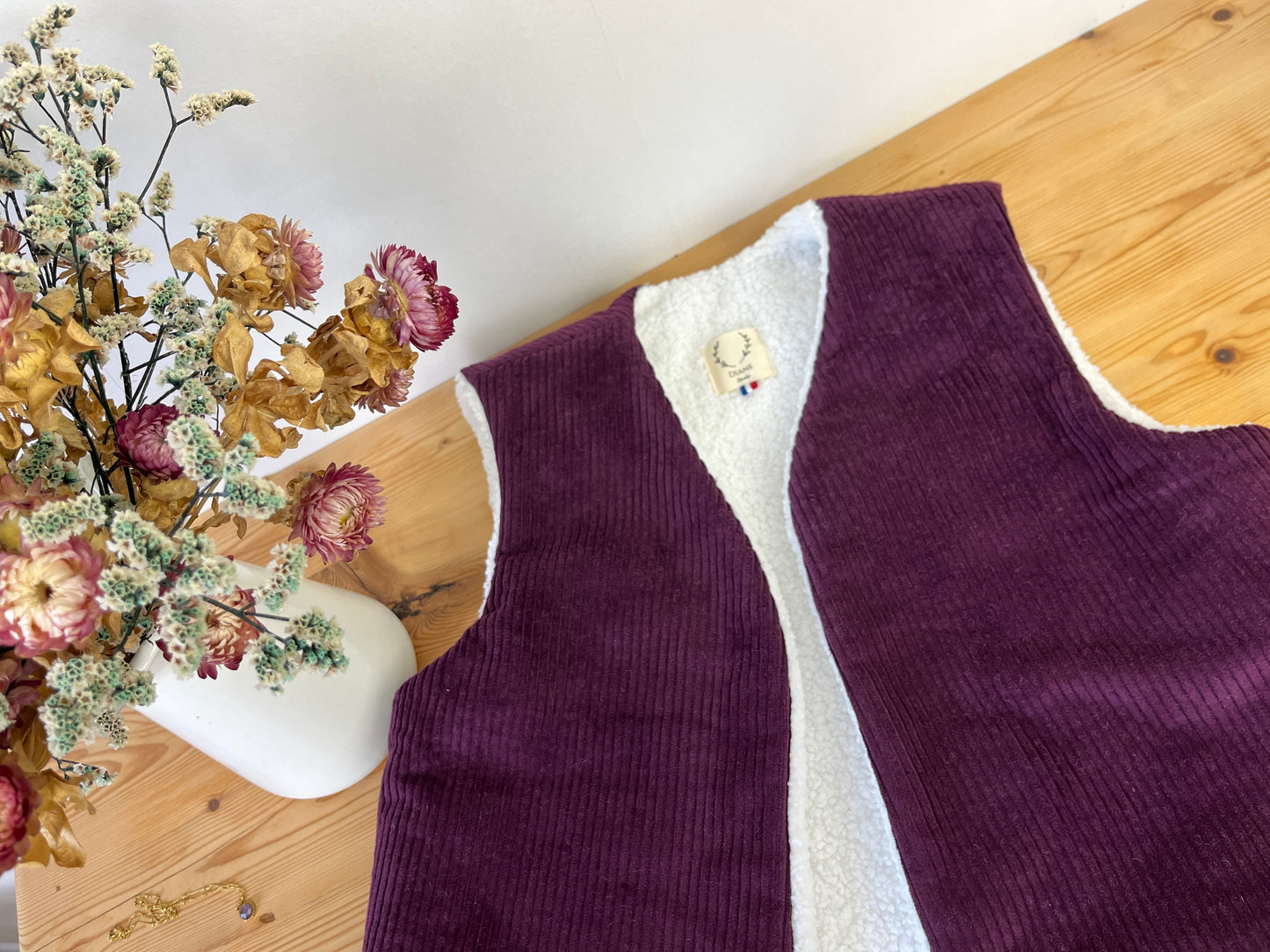 Le gilet Albane adulte velours prune