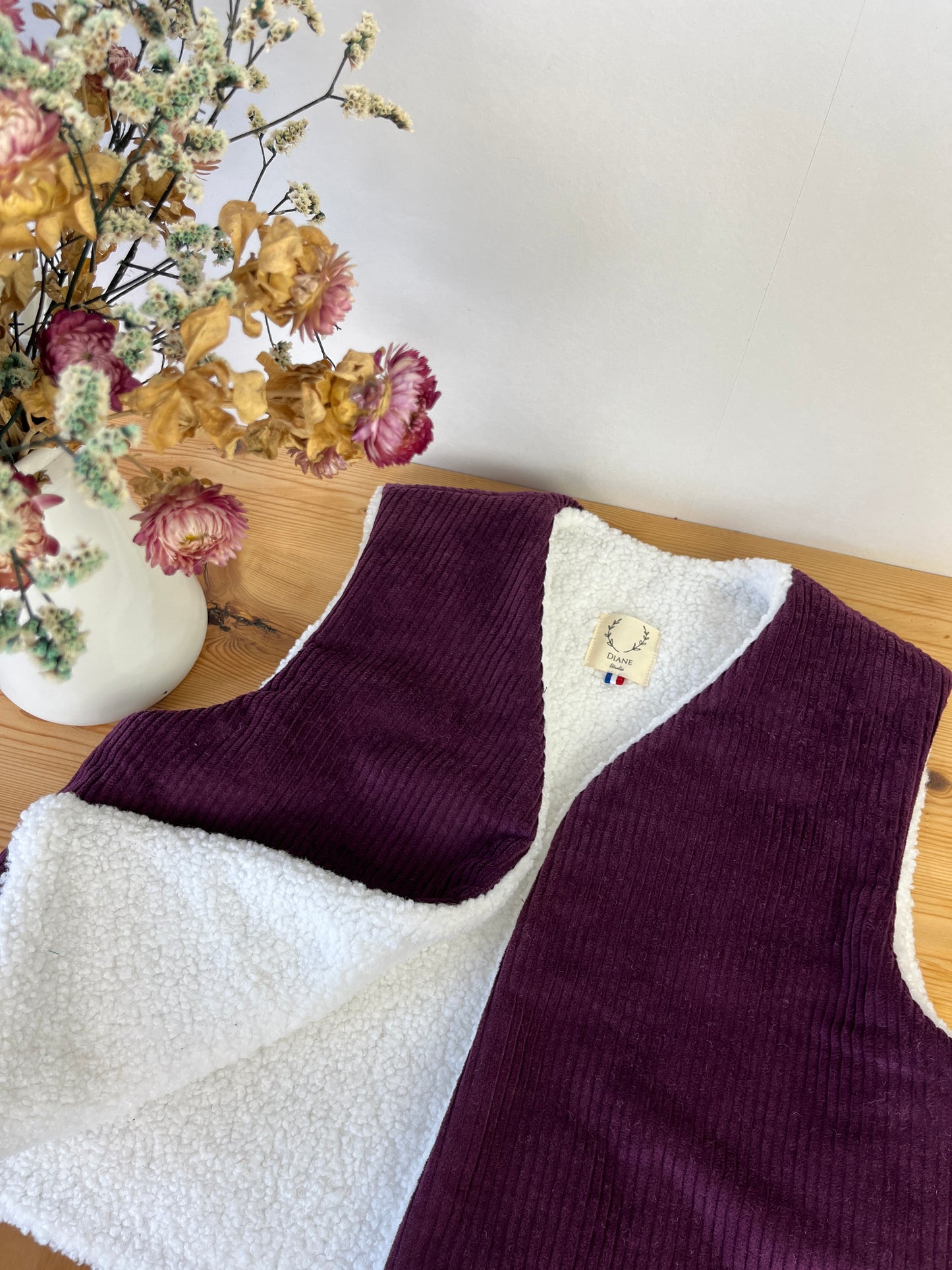 Le gilet Albane adulte velours prune