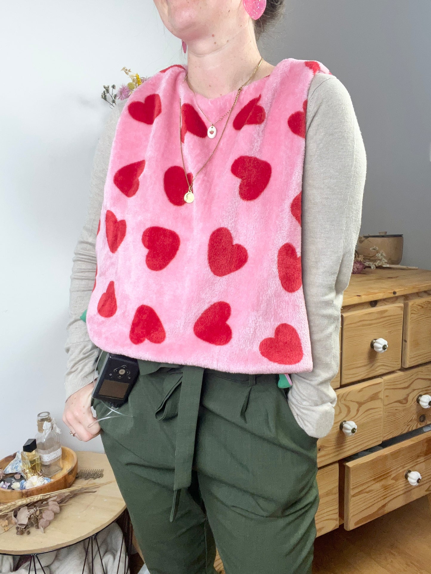 Le pull Joséphine coeurs rouges