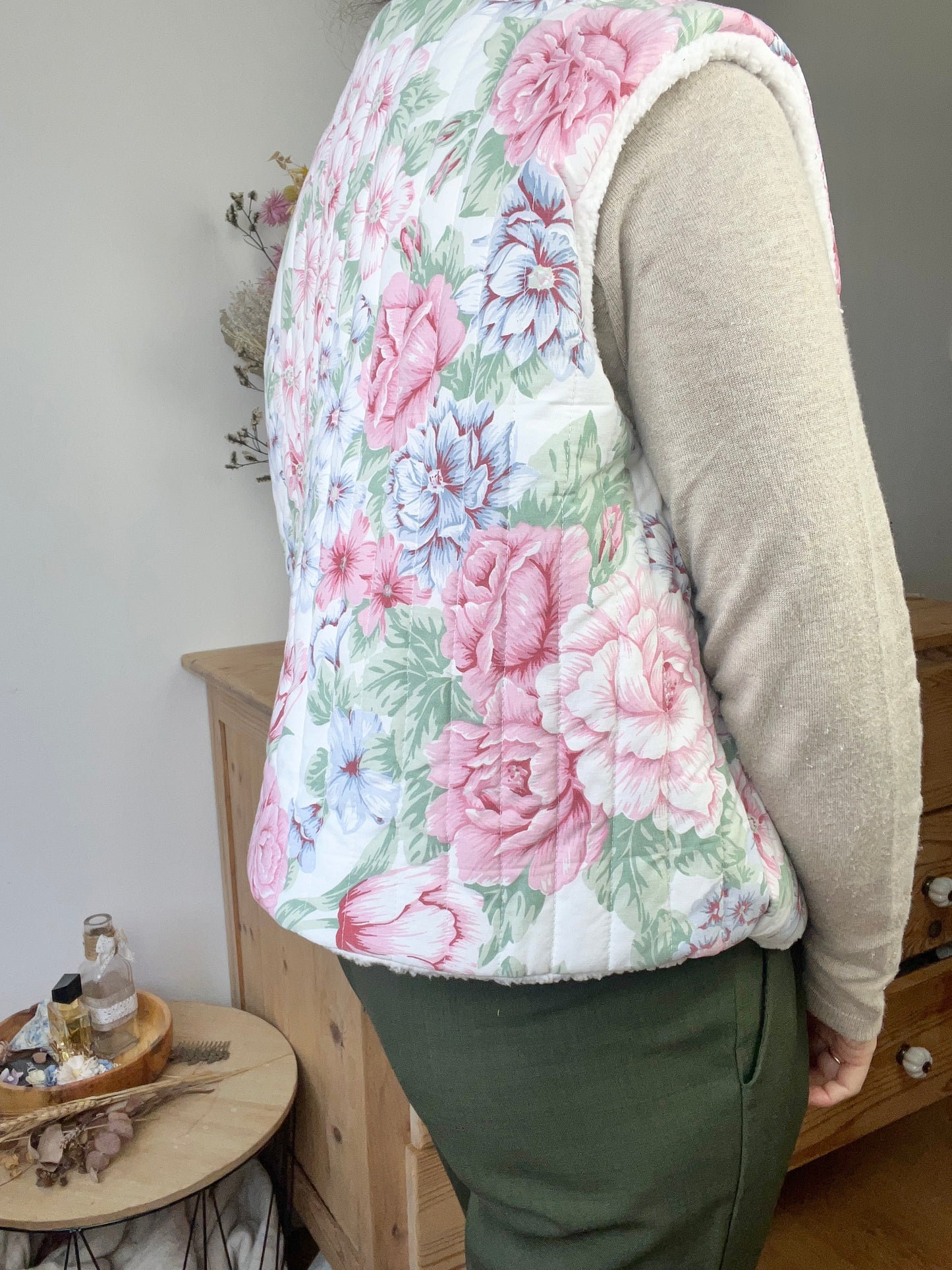 Le gilet Albane roses vintage