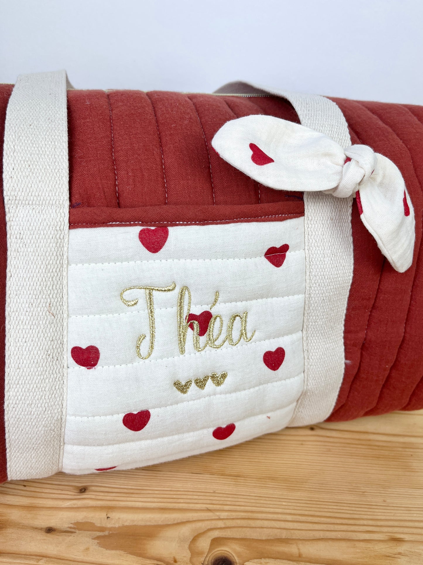 Léon le sac polochon adulte double gaze tomette et coeurs