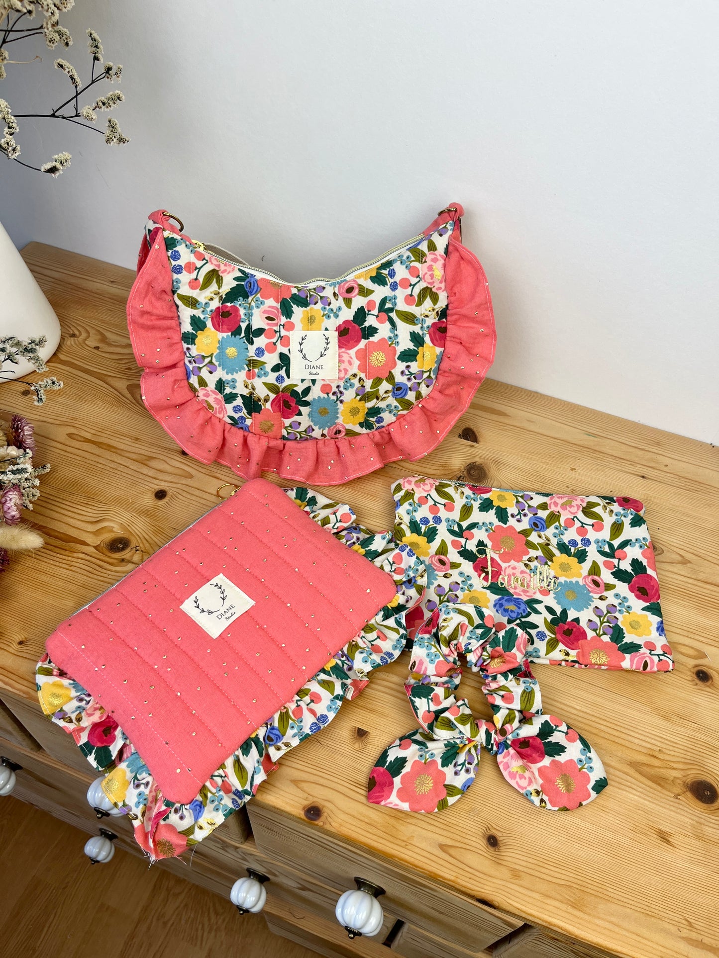 Milan le sac croissant matelassé vintage garden crème