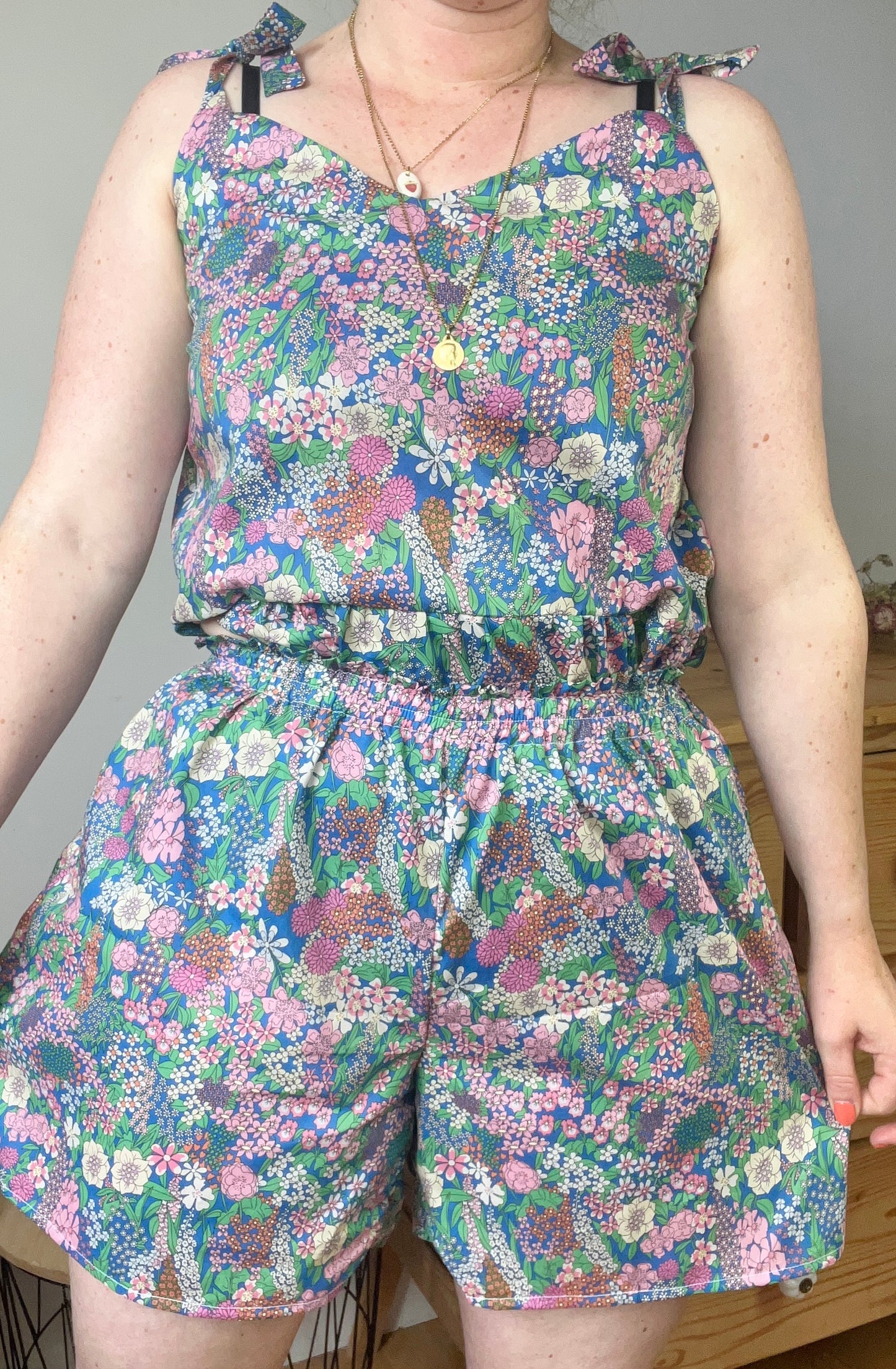 Isaure le short rétro taille haute coton fleuri ciara pervenche