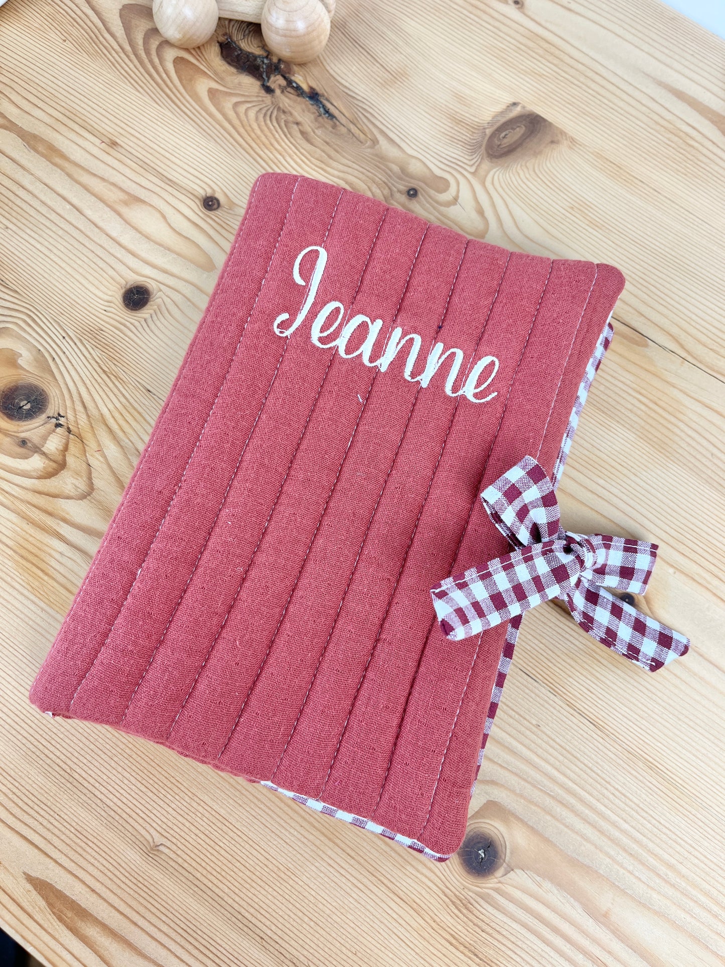 Noé le carnet de santé en vichy et double gaze