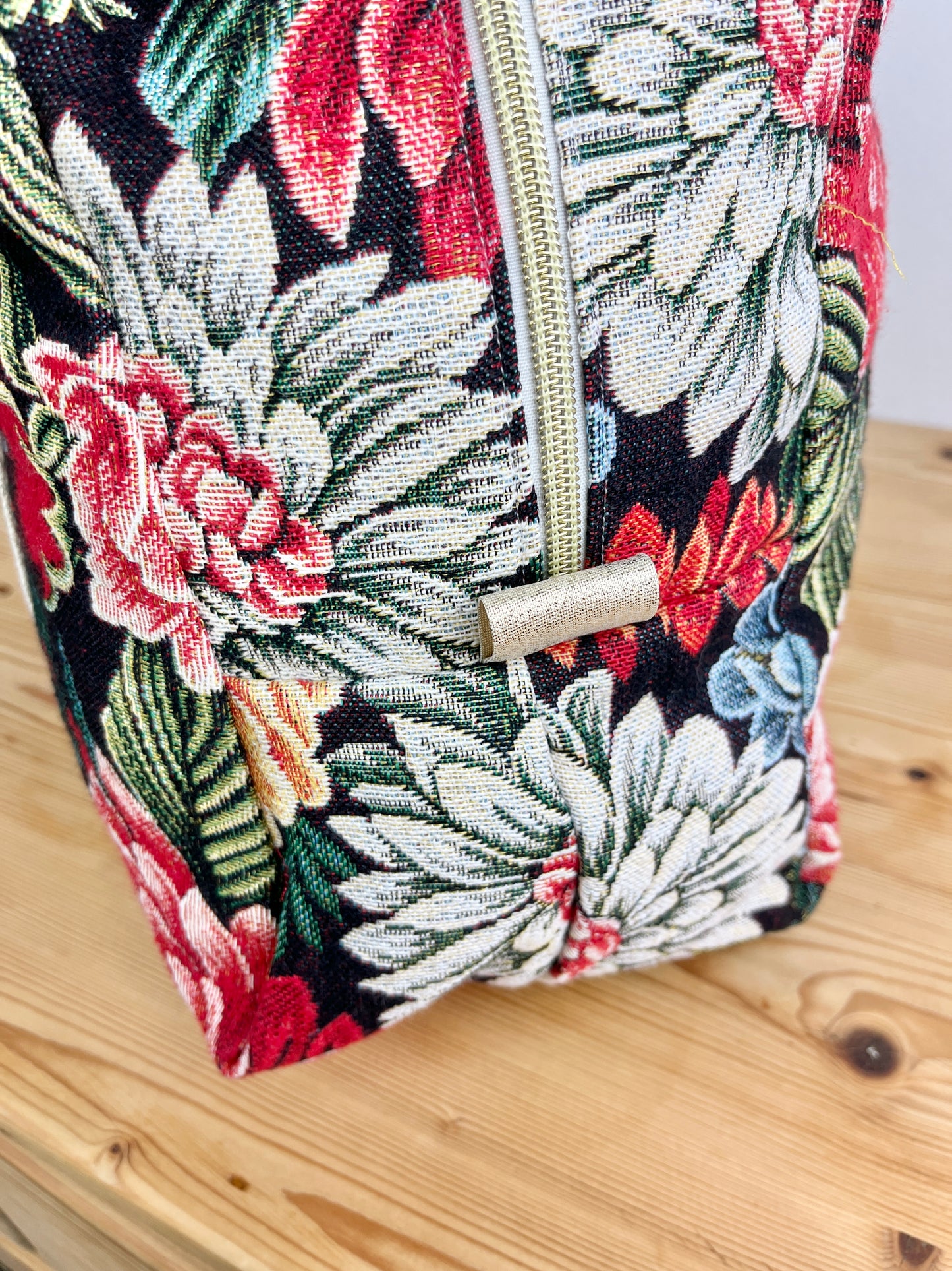 Hélène le sac à langer jacquard fleuri