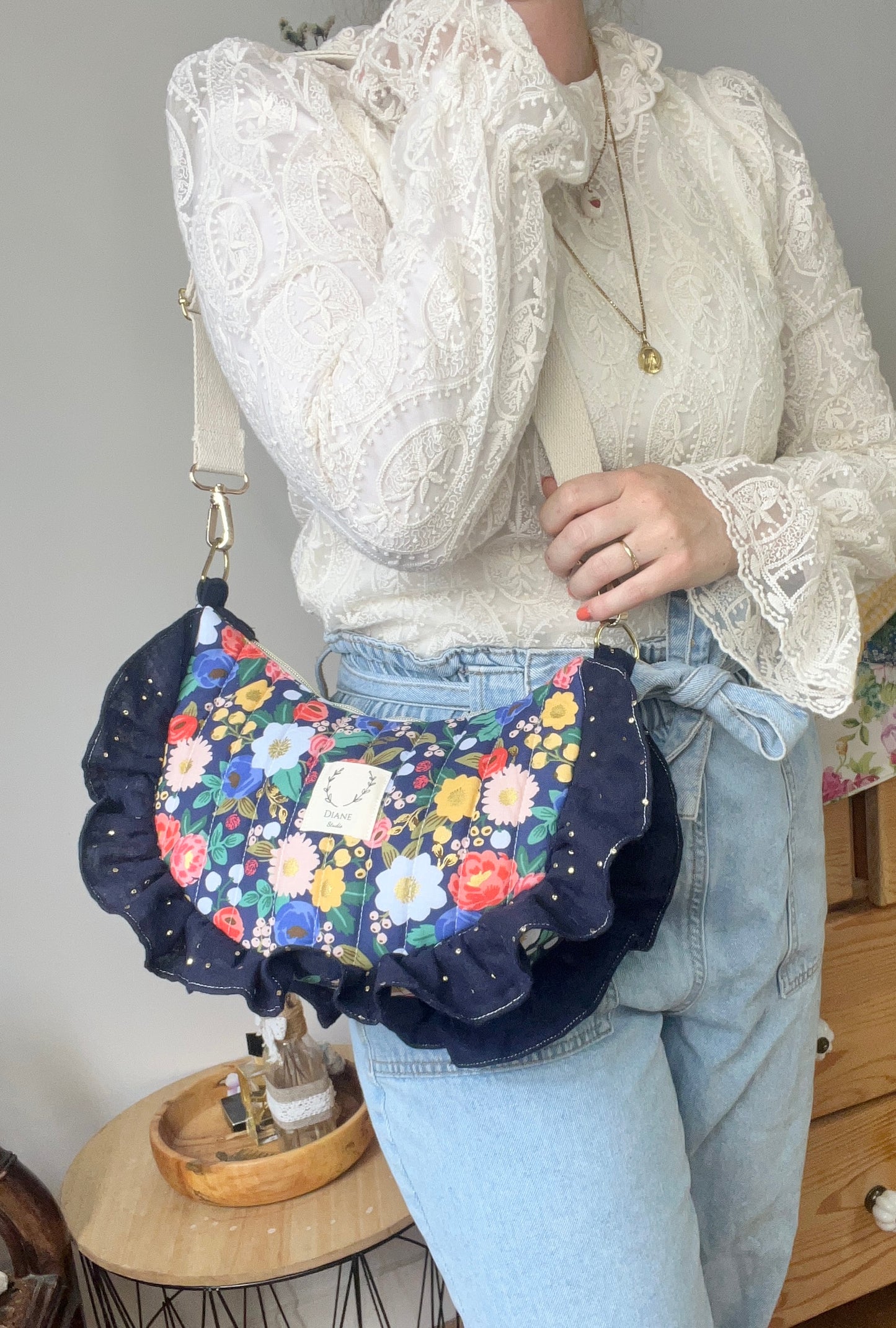 Milan le sac croissant matelassé vintage garden blue