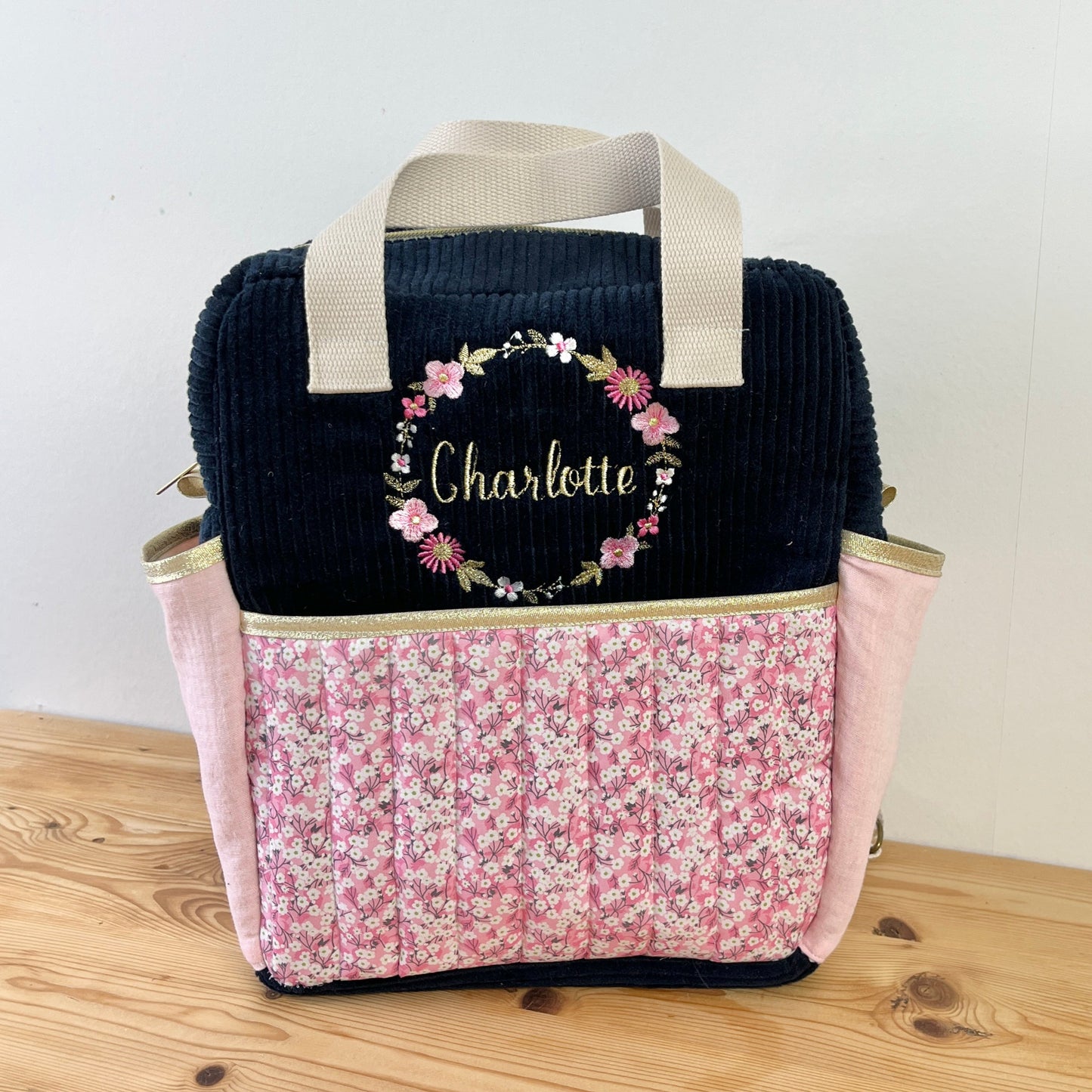 Le sac à dos enfant Ombeline personnalisé mitsi rose et velours bleu marine