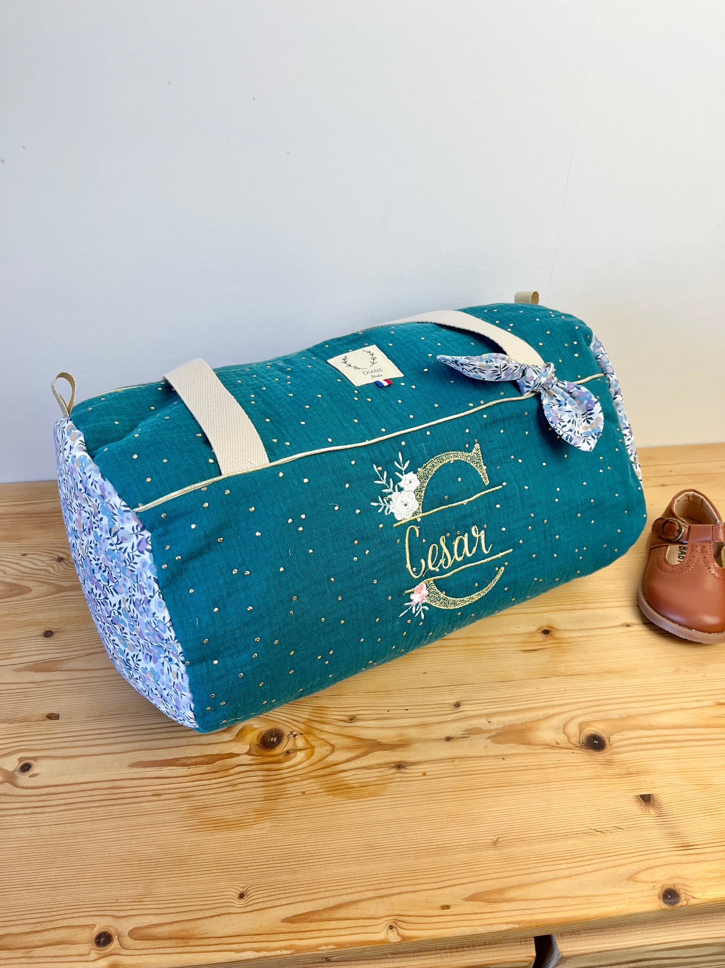 Louison le sac polochon enfant wiltshire lilas et double gaze paon