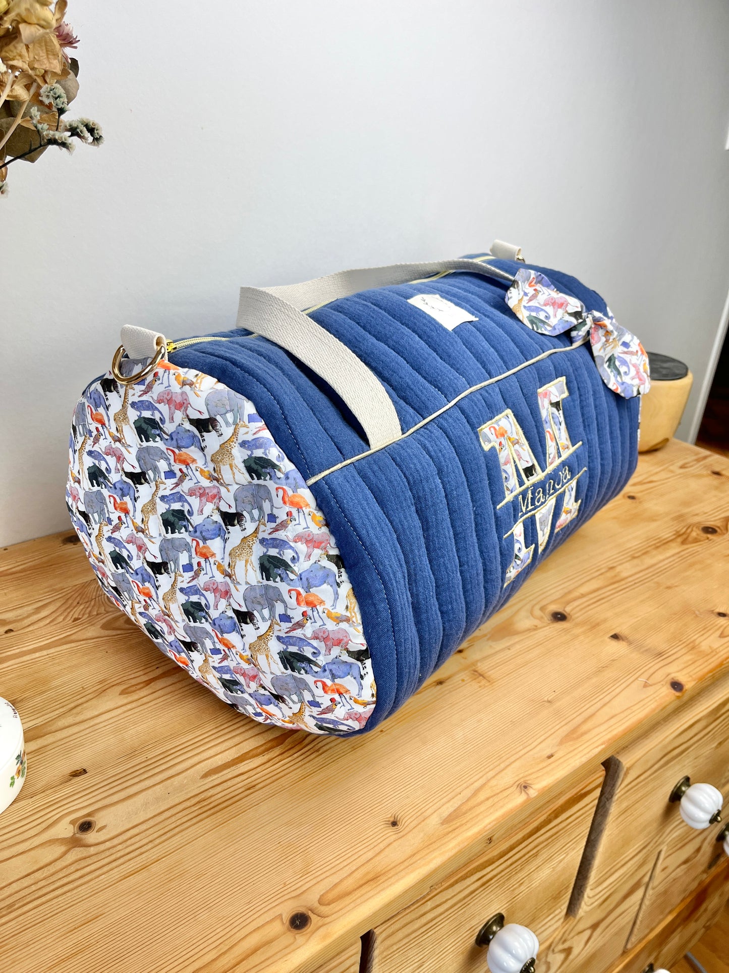 Louison le sac polochon adulte matelassé indigo et Liberty zoo