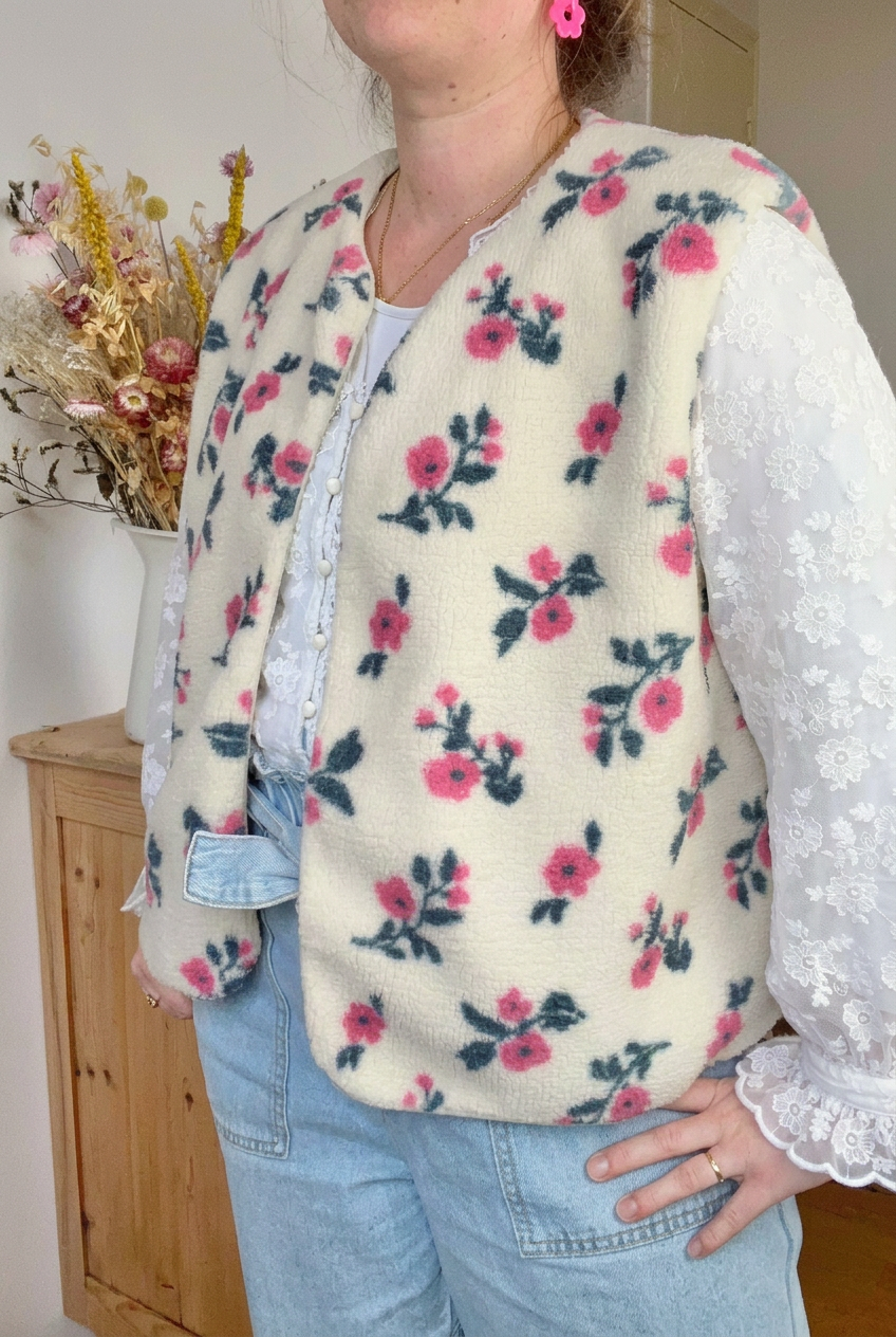 Gilet sherpa fleuri Coraliane vichy fuchsia-sur commande