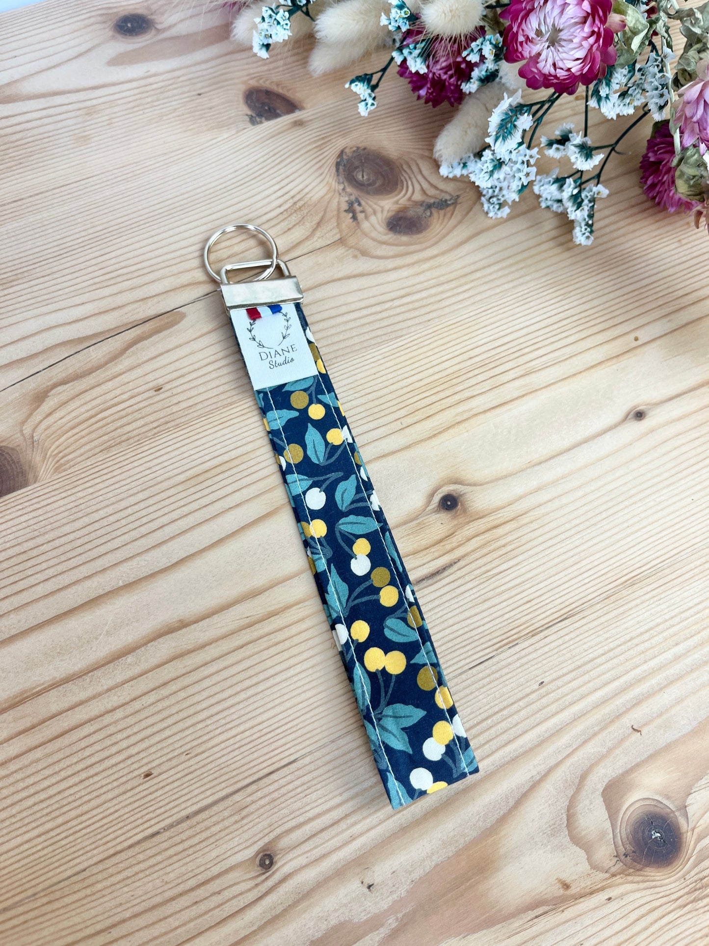 Porté clé Liberty exclusif cherry drop mirabelle