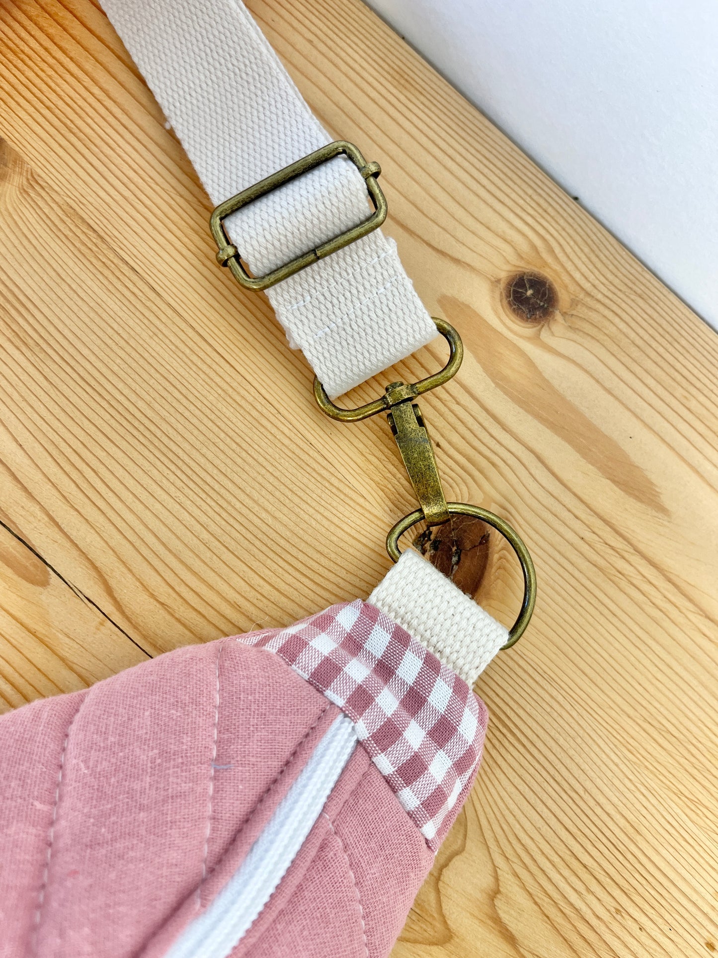 Roxane le sac banane rose thé