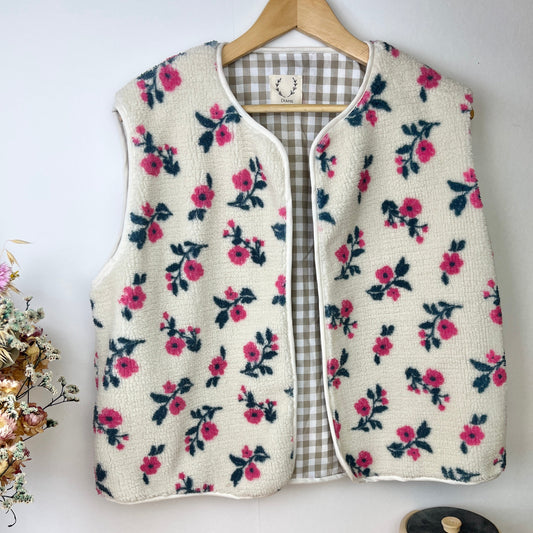 Gilet fleuri Coraliane bordure et vichy crème-sur commande