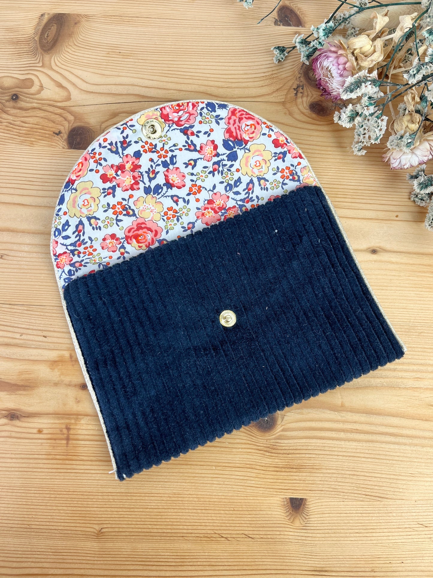 Le porte monnaie velours et Liberty of London