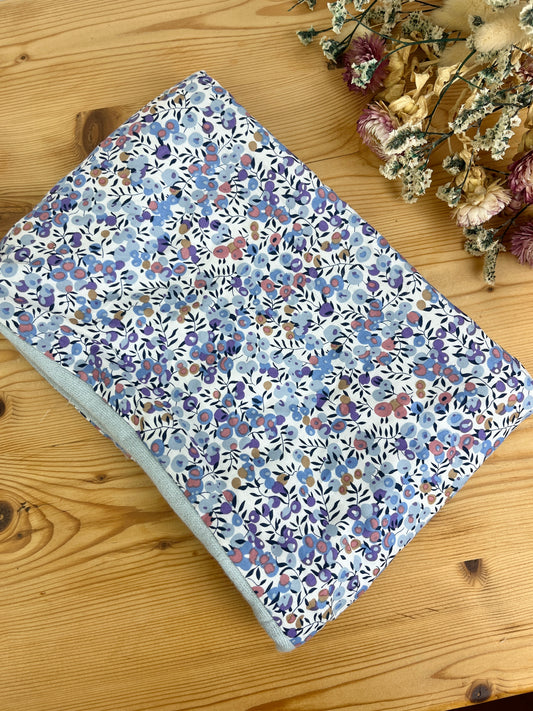 Le tour de cou Bébé fleurs et paillettes