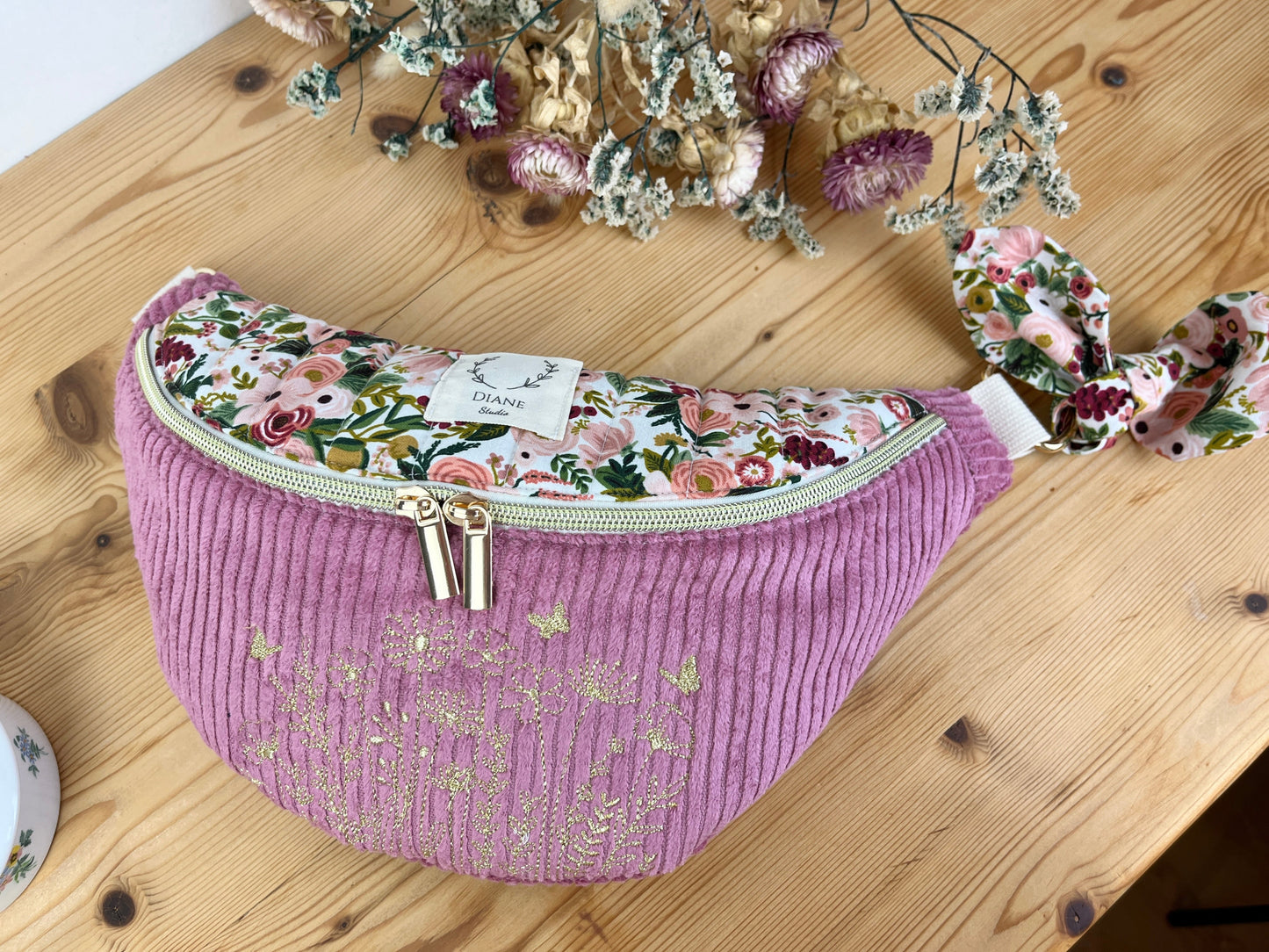 Le sac banane Eléonore velours rose thé garden party