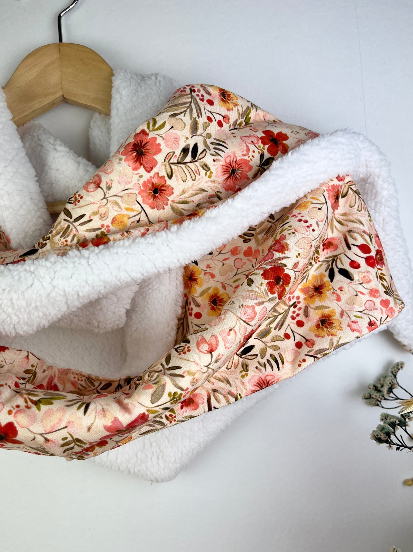 Le chèche jersey fleuri Amandine