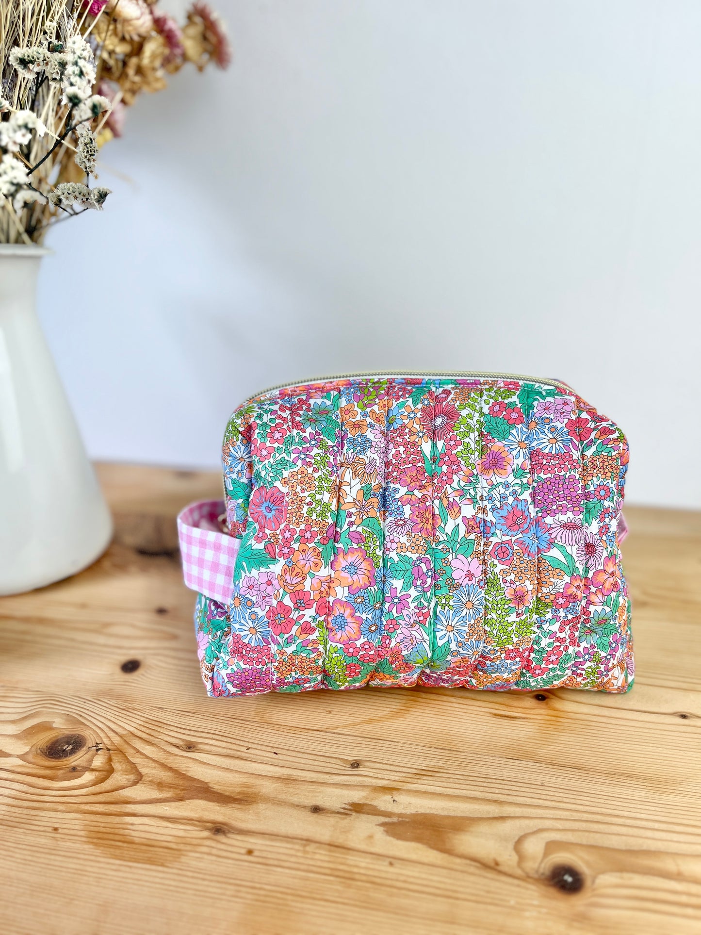 Colette la trousse de toilette matelassée et son noeud
