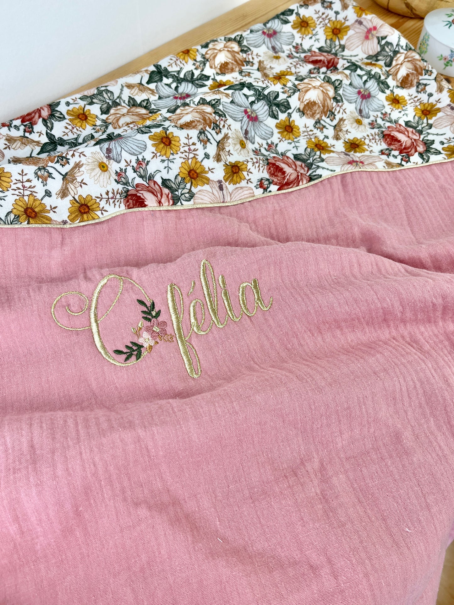 Couverture rose thé et fleurs