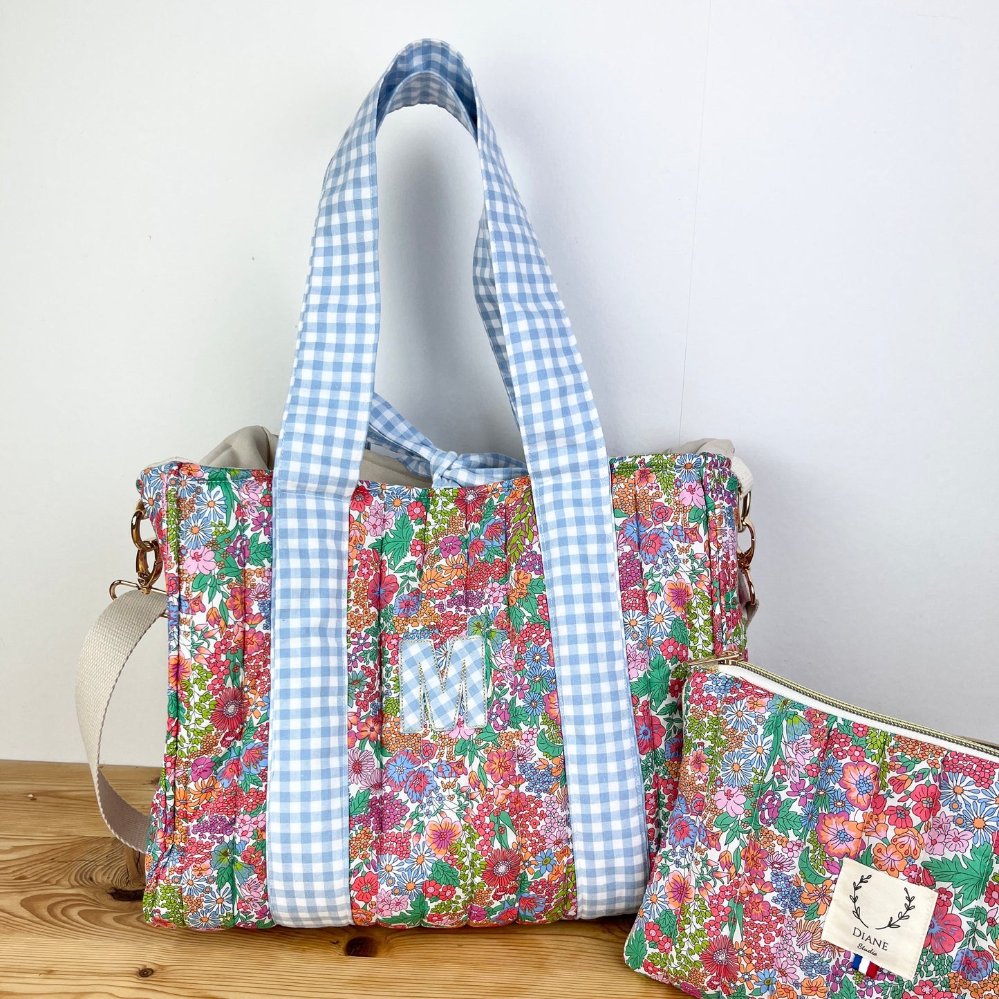 Le sac Aurore margaret tutti frutti et vichy bleu