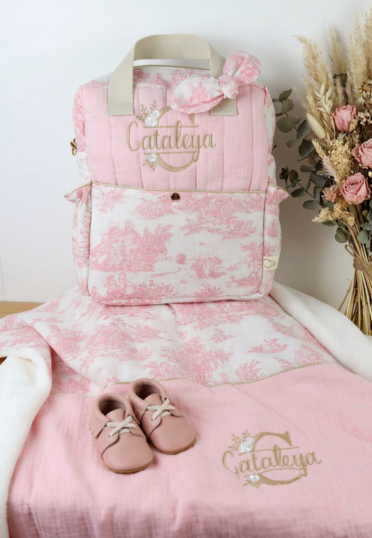 Set: Ombeline blanket and bag with floral initial