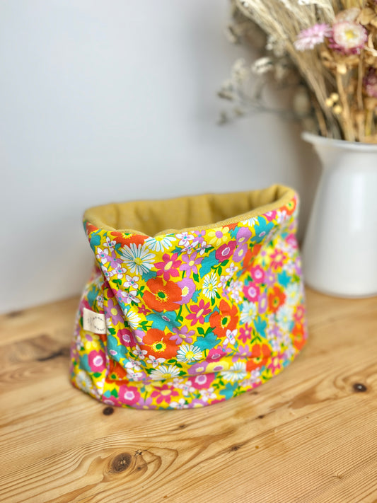 Le tour de cou enfant coquelicot fond jaune intérieur pailleté