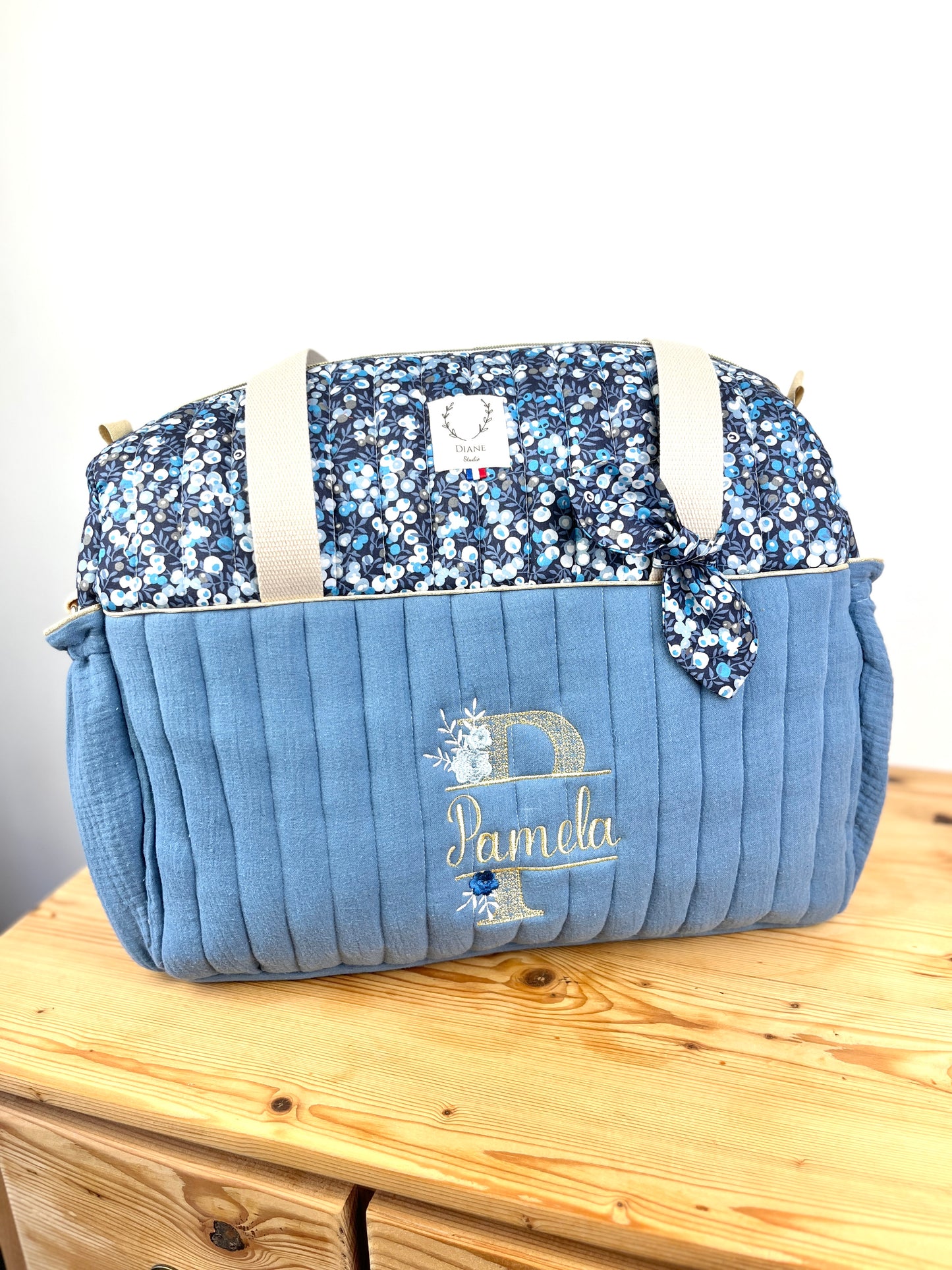 Le sac à langer Alba indigo et Liberty wiltshire