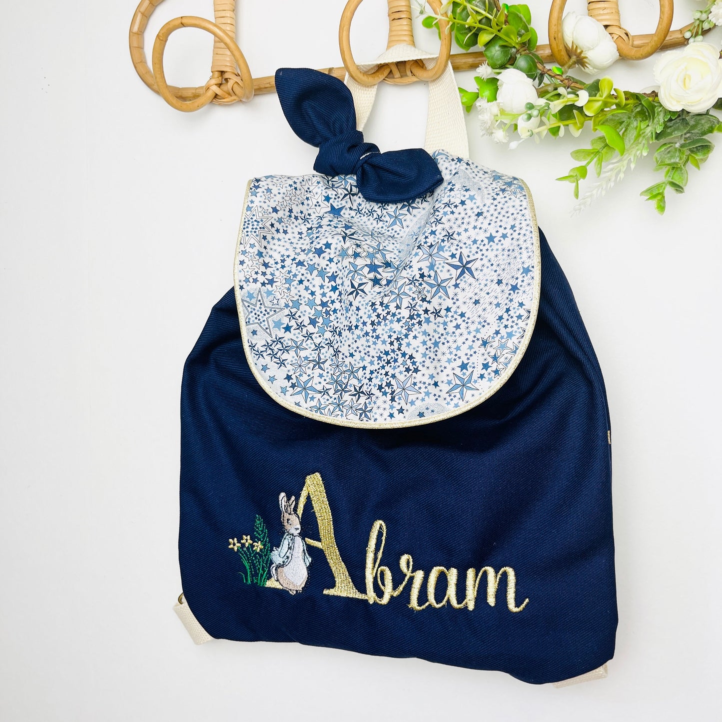 Le sac à dos enfant double gaze marine et Liberty Adelajda modèle Abram
