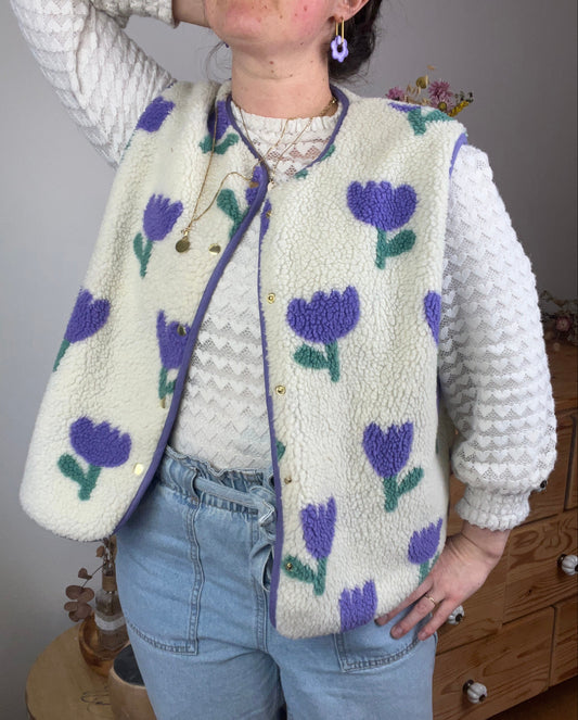 Le gilet Coraliane sherpa tulipes mauve -sur commande