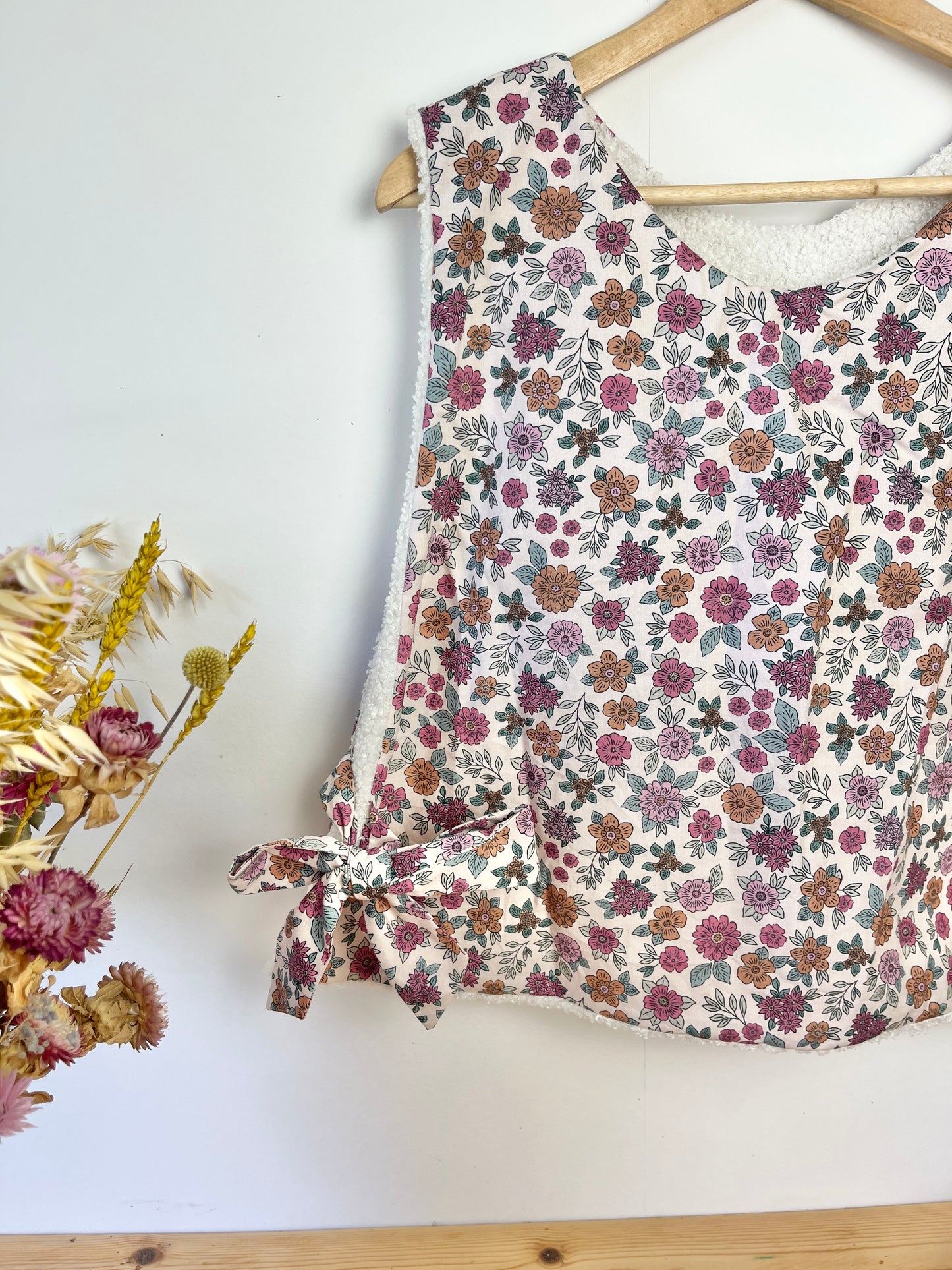 Le pull Joséphine fleurs bois de rose