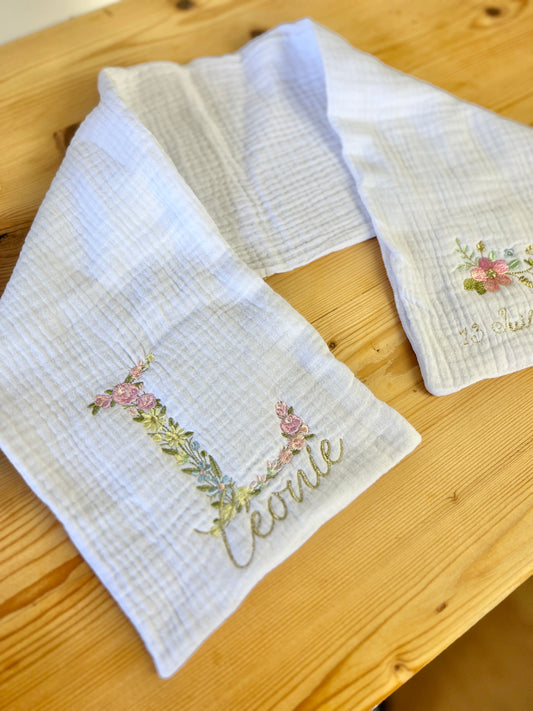 L'écharpe de baptême modèle Léonie