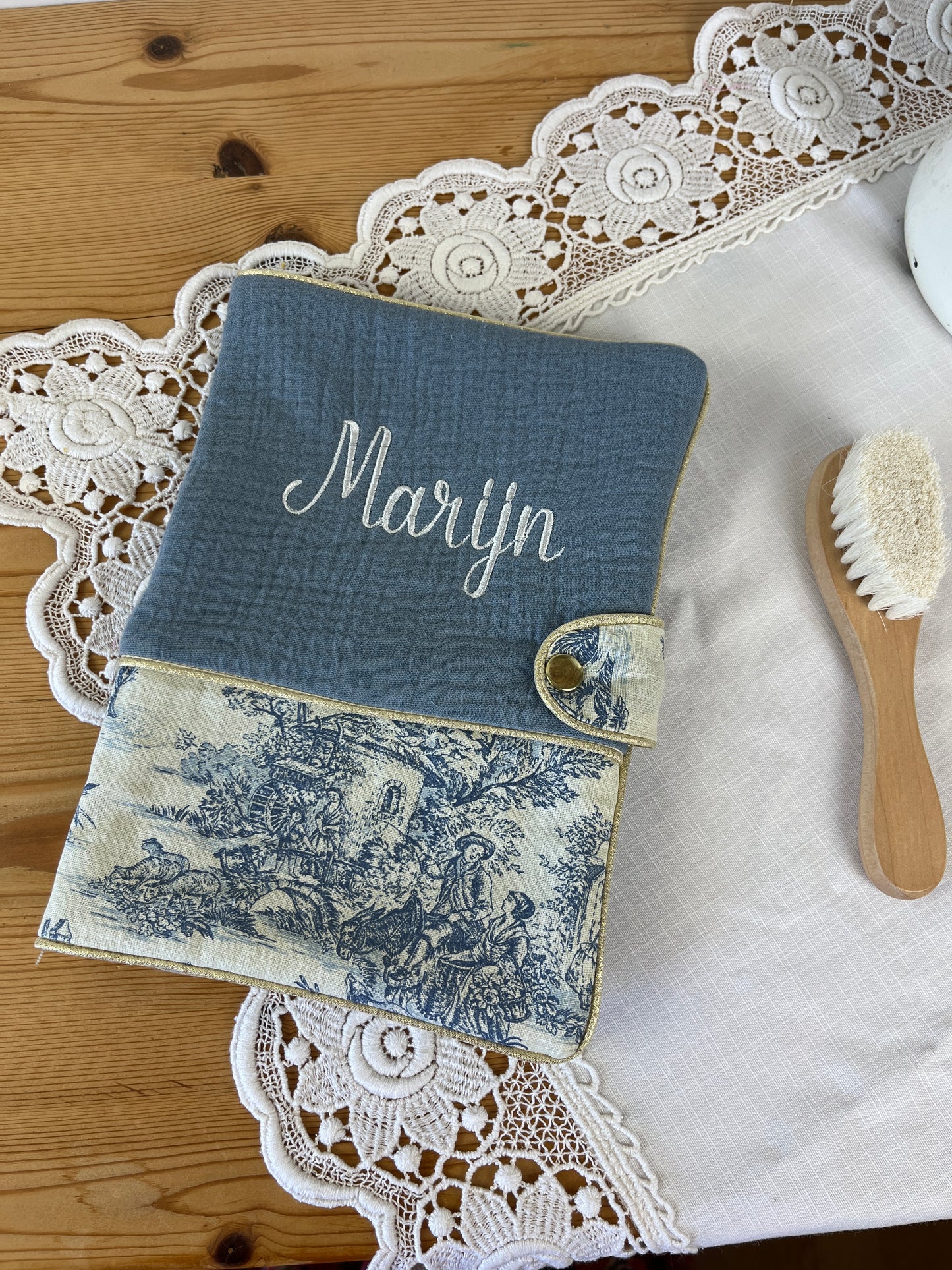 Mahé le protège carnet gaze et jouy bleu