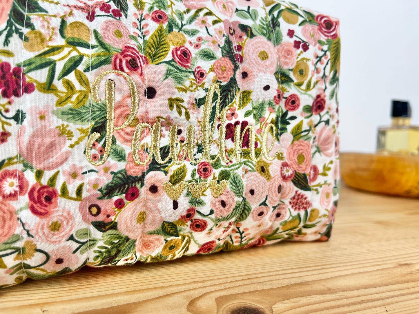 Trousse de toilette garden party prune et double gaze coeur rouges