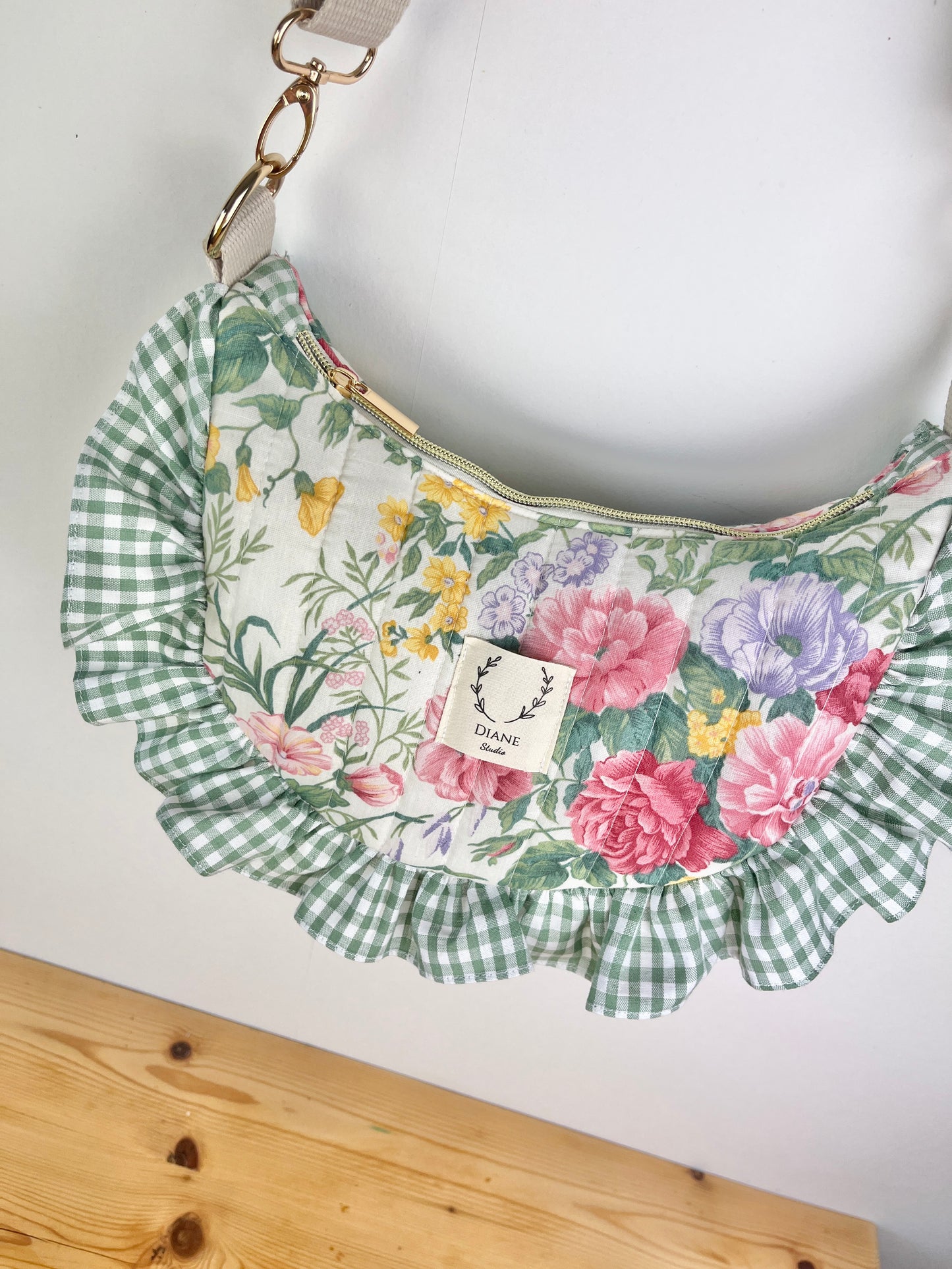 Milan le sac croissant motifs roses et vichy