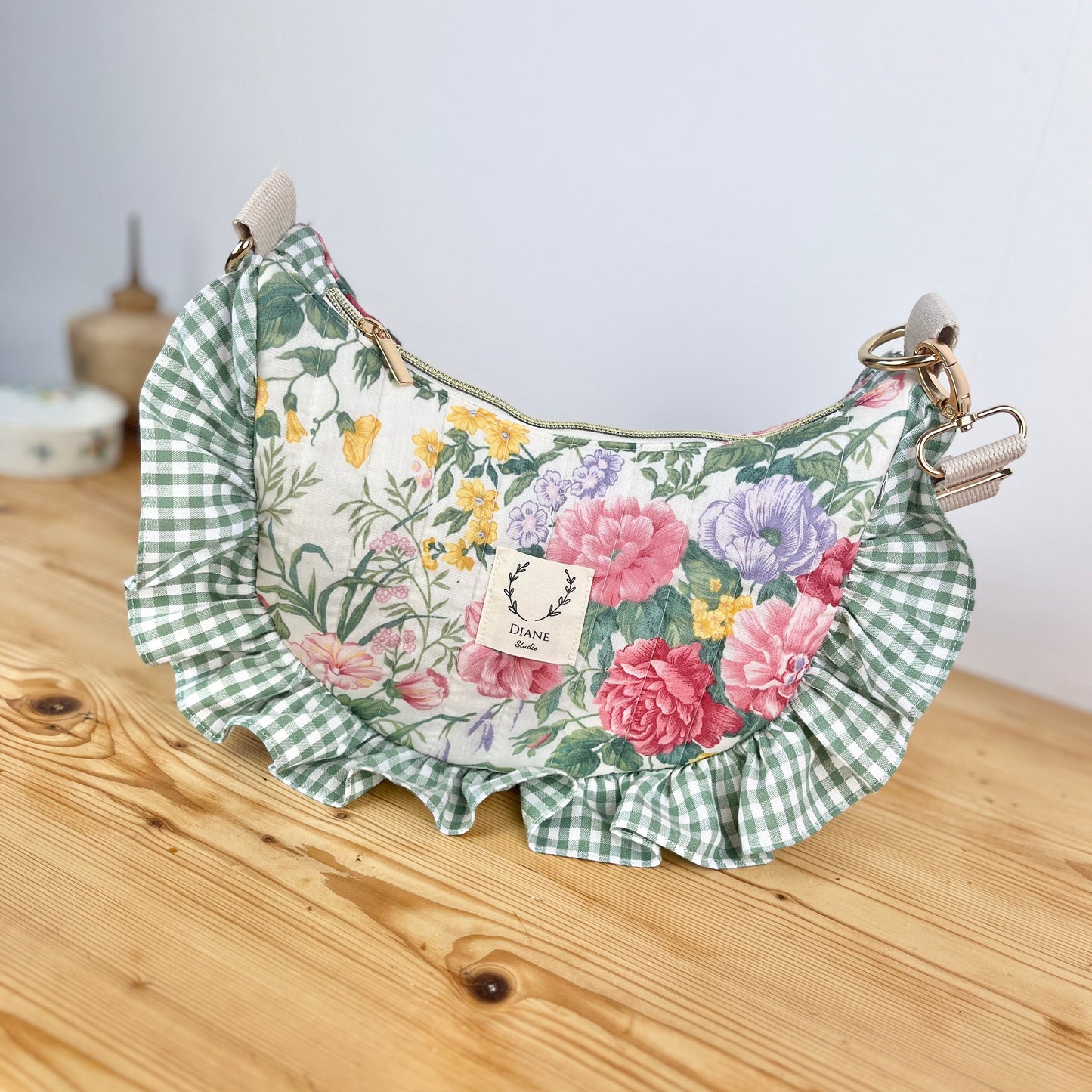 Milan le sac croissant motifs roses et vichy