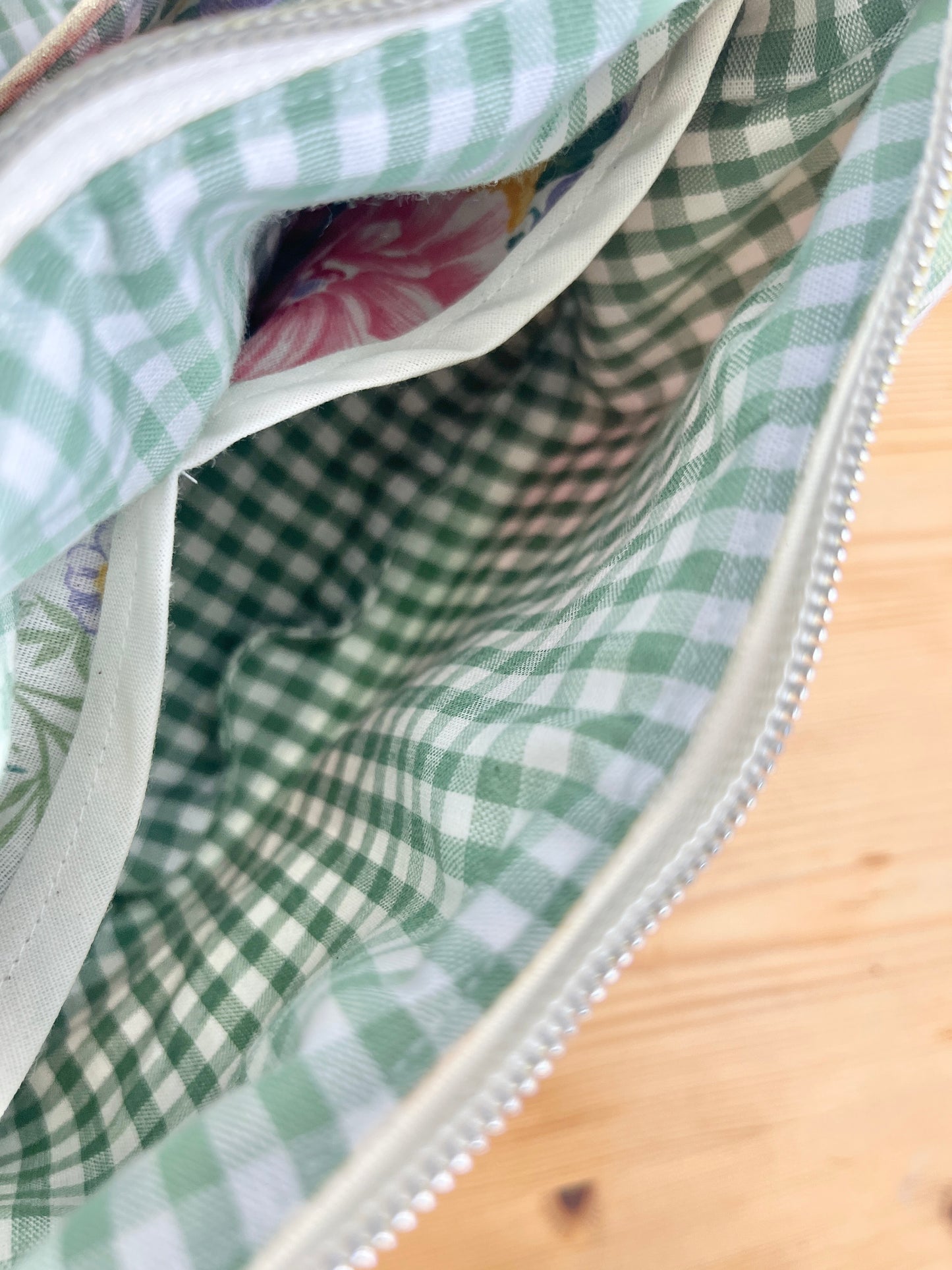 Milan le sac croissant motifs roses et vichy