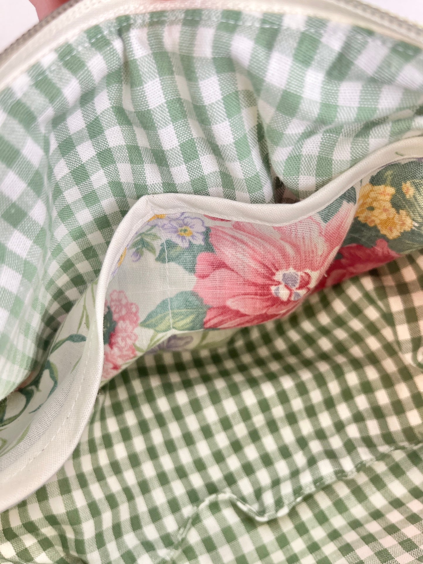 Milan le sac croissant motifs roses et vichy