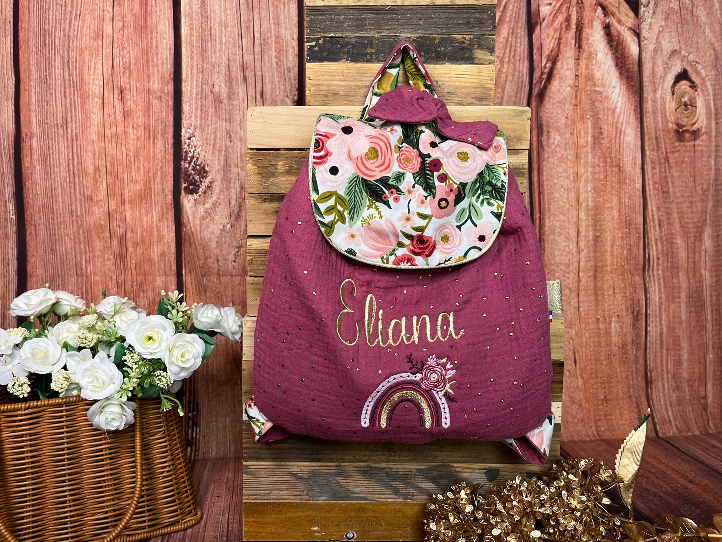 Le sac à dos enfant personnalisé Églantine bois de rose doré et garden party