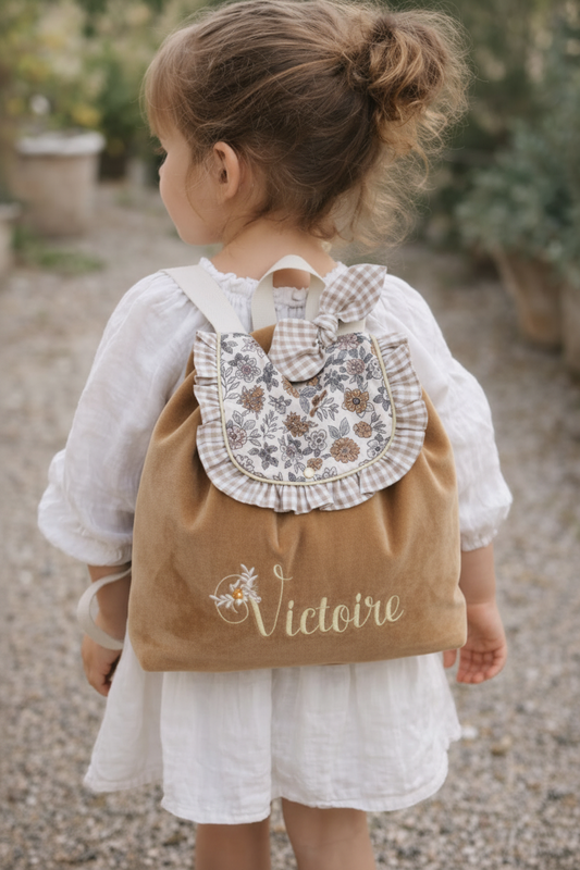 Le sac à dos Églantine velours camel et marion
