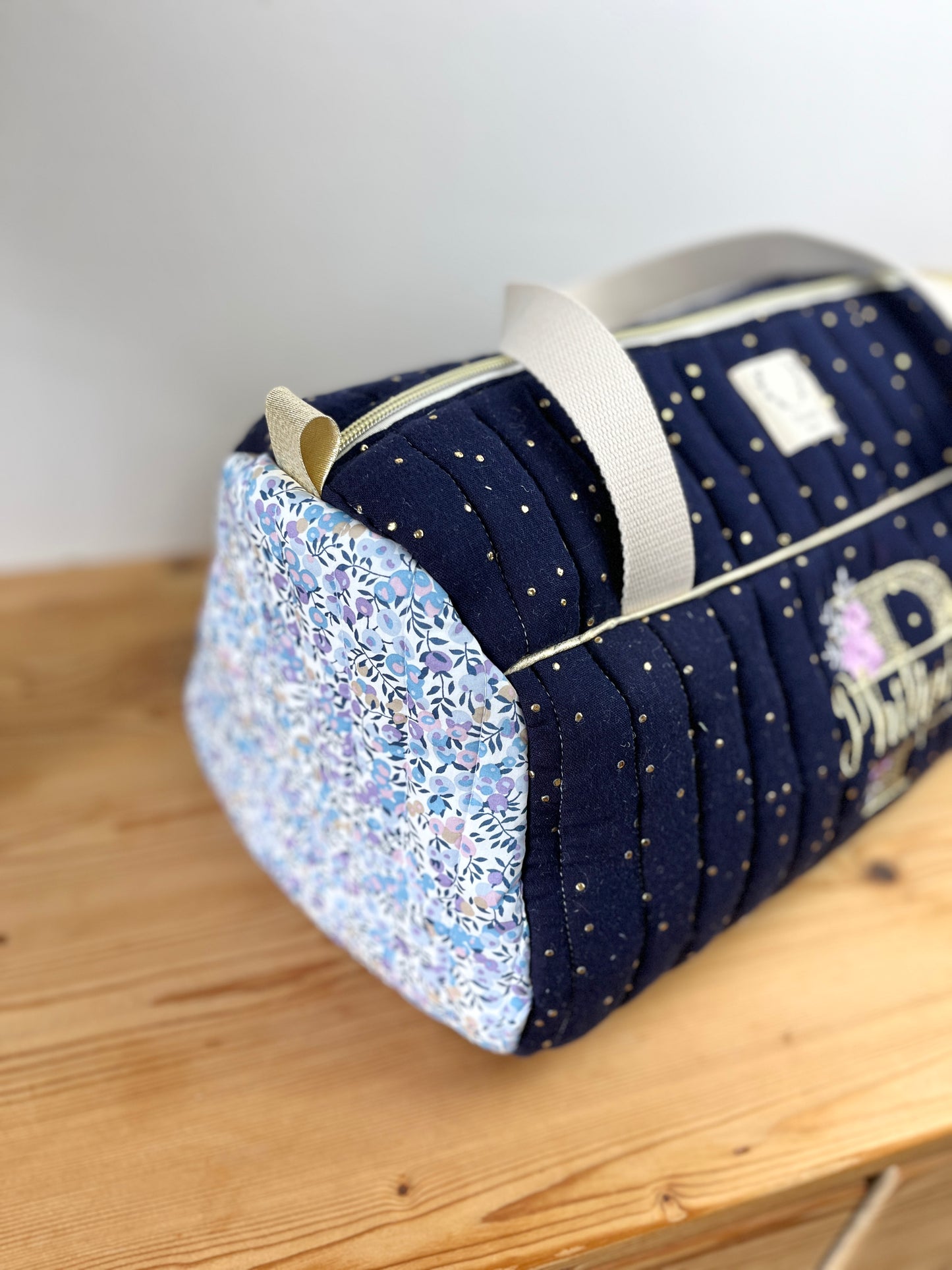 Louison le sac polochon enfant matelassé Liberty Wiltshire lilas