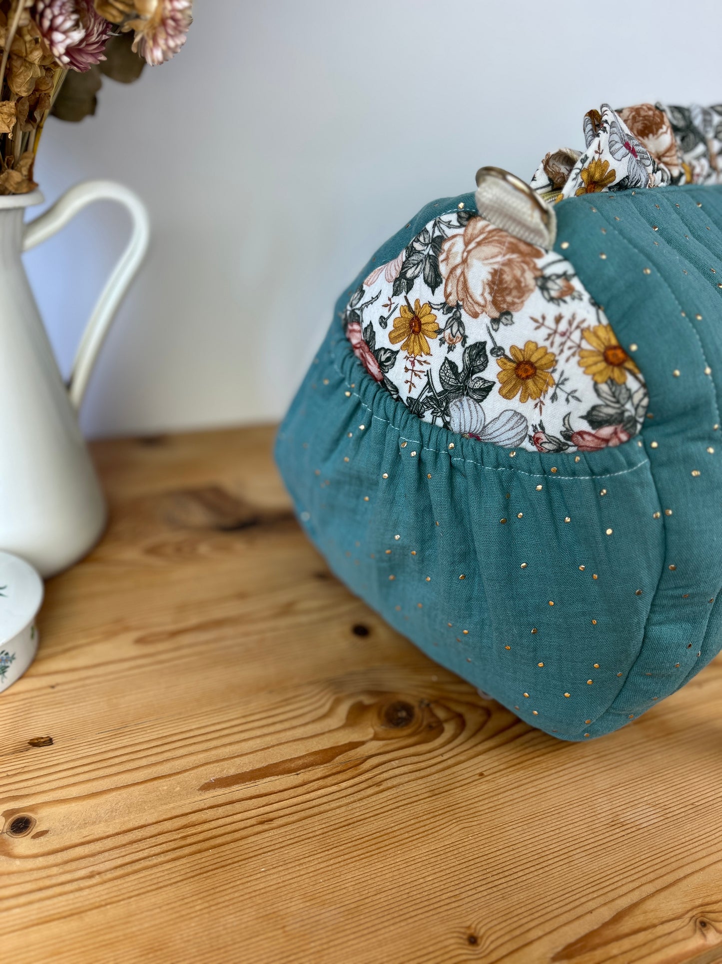 NOUVELLE VERSION ! Prix de lancement jusqu'au 28 mars ! Sac Louison matelassé et volant initiale dentelle