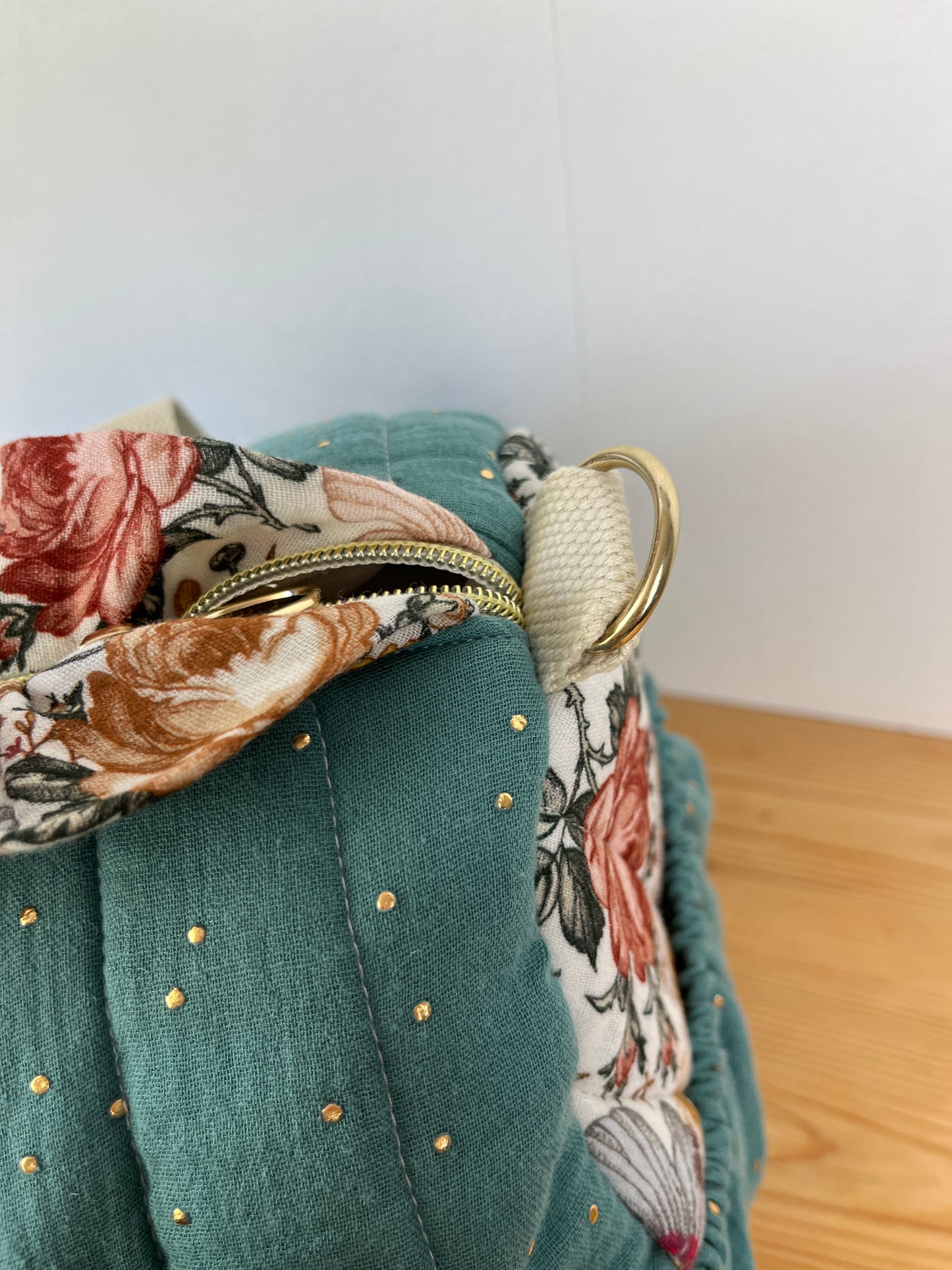 NOUVELLE VERSION ! Prix de lancement jusqu'au 28 mars ! Sac Louison matelassé et volant initiale dentelle