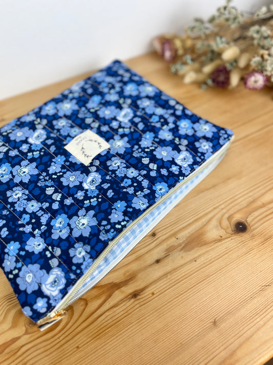 Babette la pochette plate matelassée betsy blue
