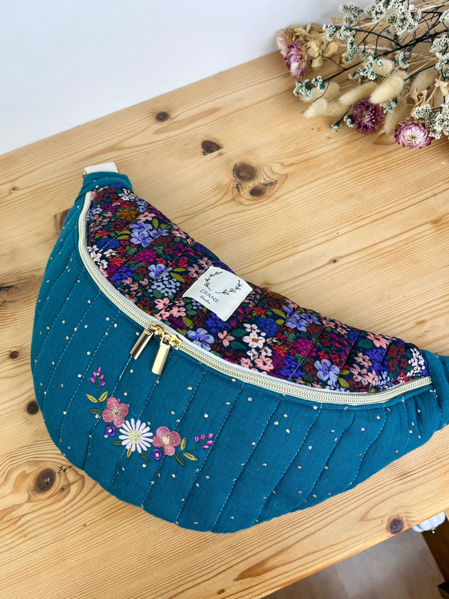 Le sac banane Eléonore doré enfant 100% personnalisable