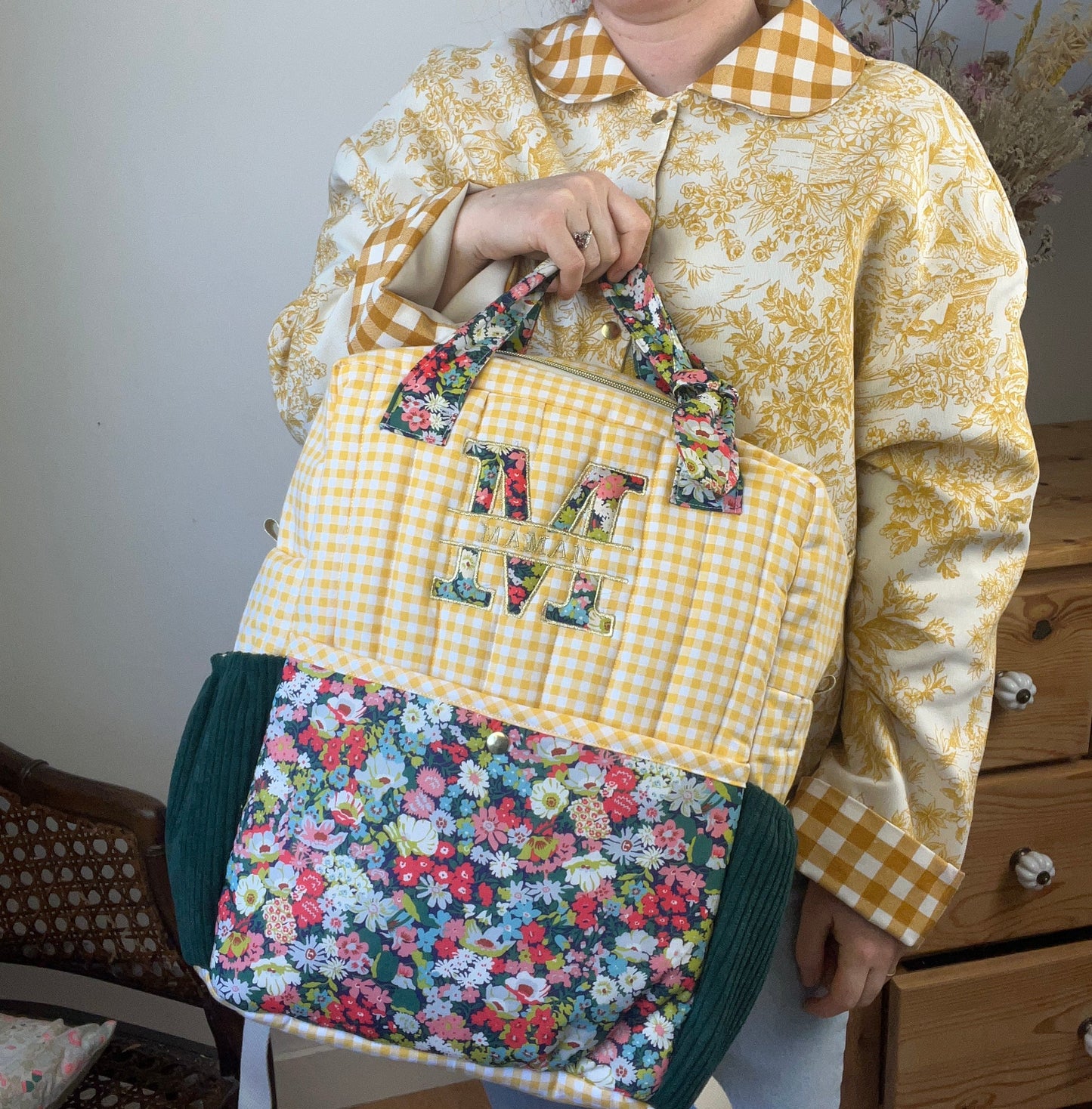 Set: Jeanne clutch and knot scrunchie