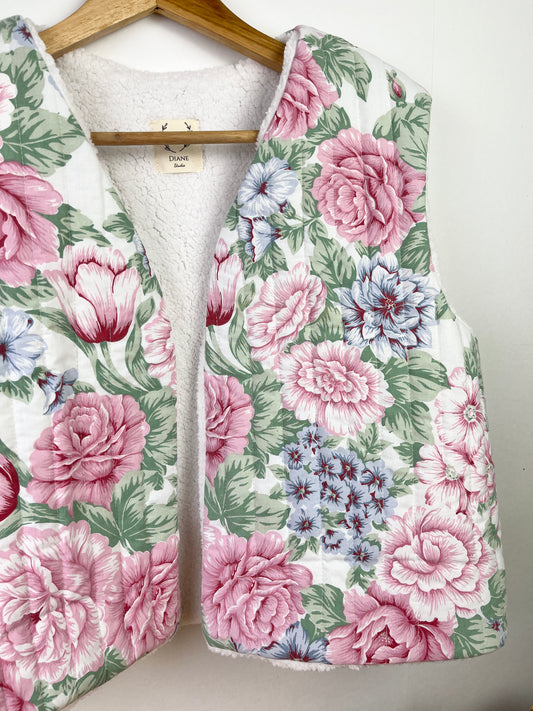 Le gilet Albane roses vintage
